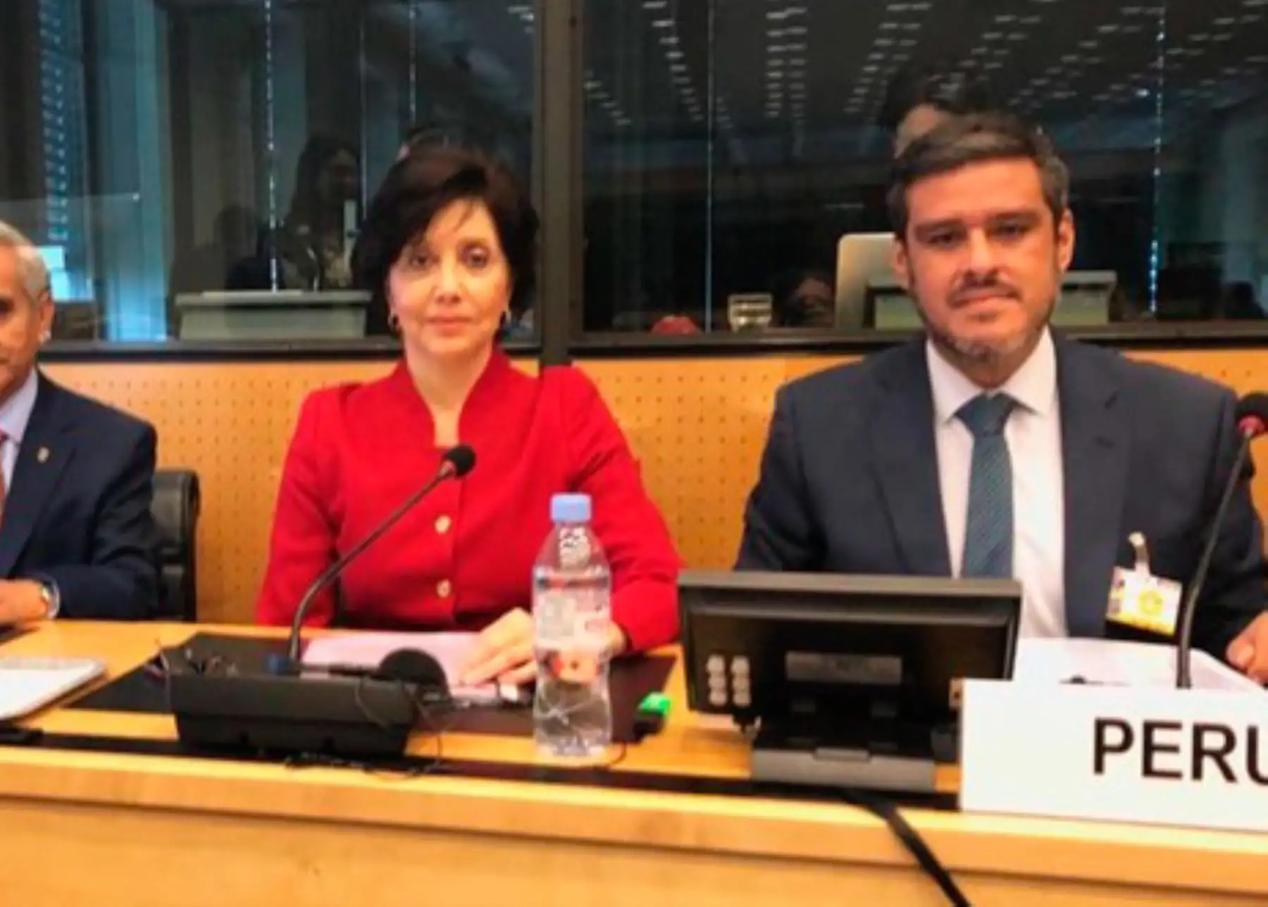 Delegación peruana encabezada por el viceministro de Derechos Humanos y Acceso a la Justicia, Daniel Sánchez, en Ginebra, Suiza.