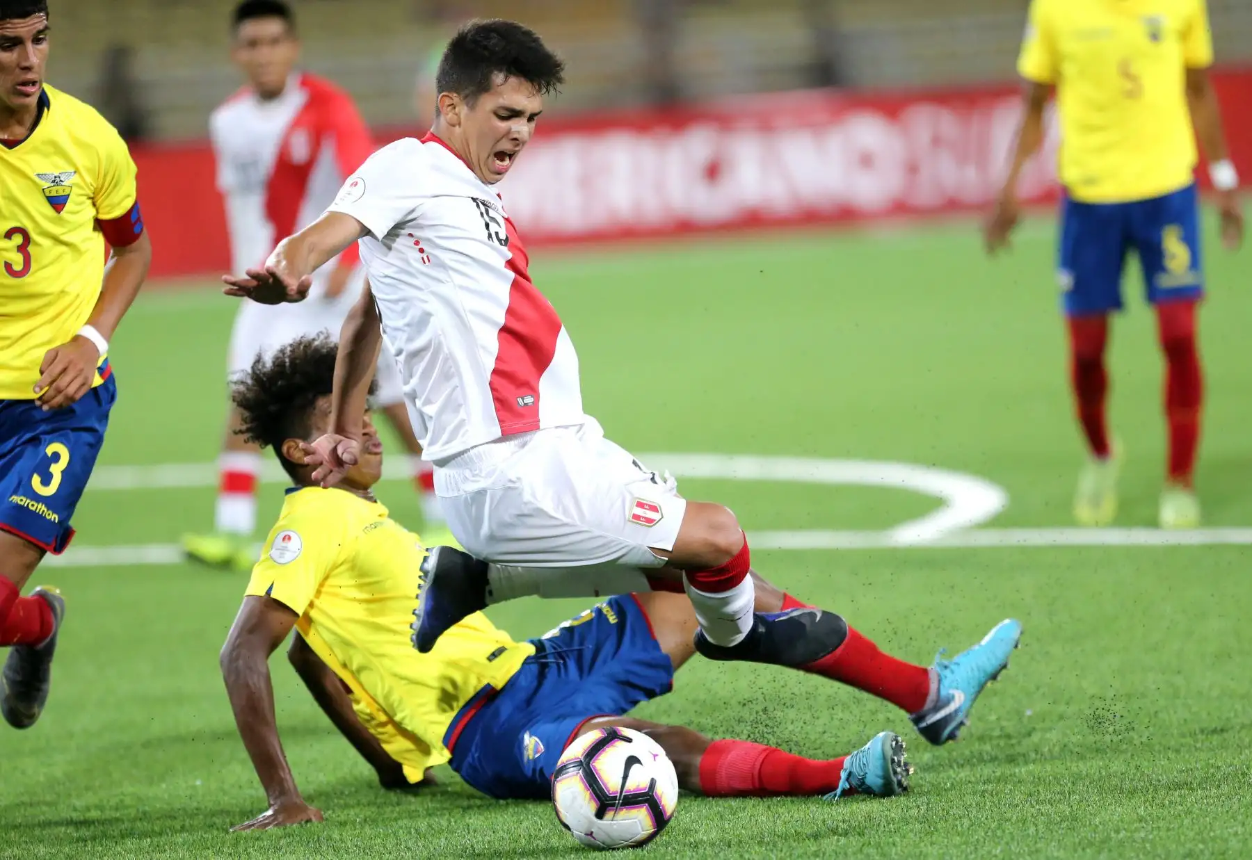 Perú empata 1-1 con Ecuador por el Sudamericano Sub 17 por el hexagonal final en el estadio Universidad San Marcos.Foto: ANDINA/Jhony Laurente