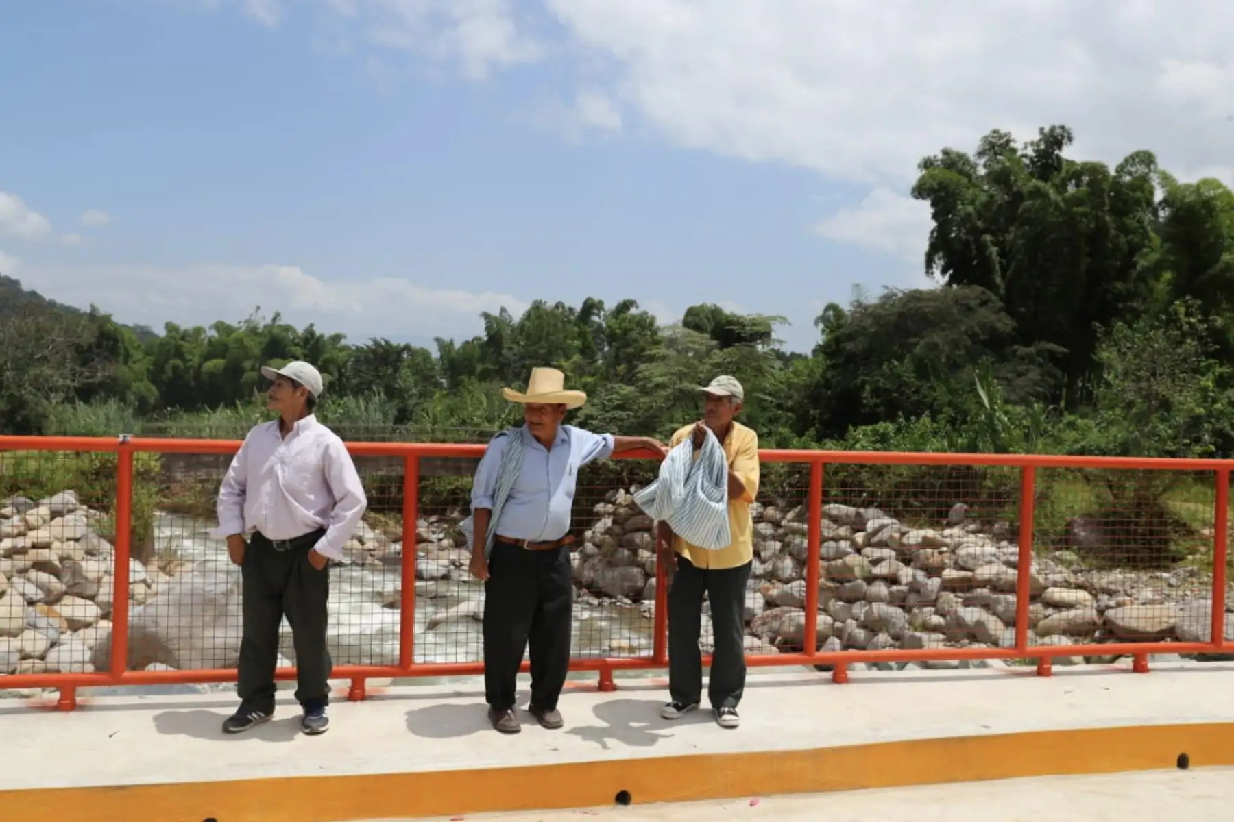 Presidente Martin Vizcarra, hace entrega de cinco puentes que mejorarán el tránsito en la provincia de Huancabamba. Foto: ANDINA/Prensa Presidencia