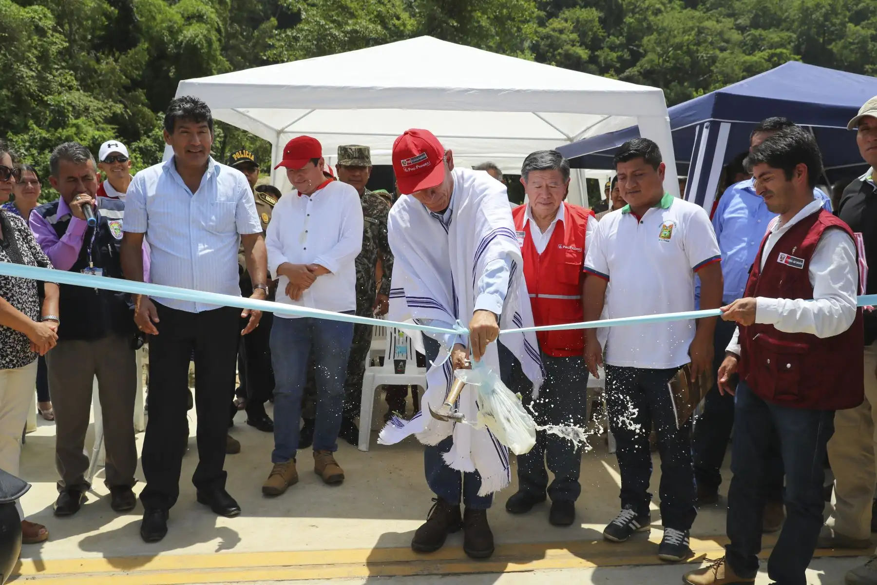 Presidente Martin Vizcarra, hace entrega de cinco puentes que mejorarán el tránsito en la provincia de Huancabamba. Foto: ANDINA/Prensa Presidencia