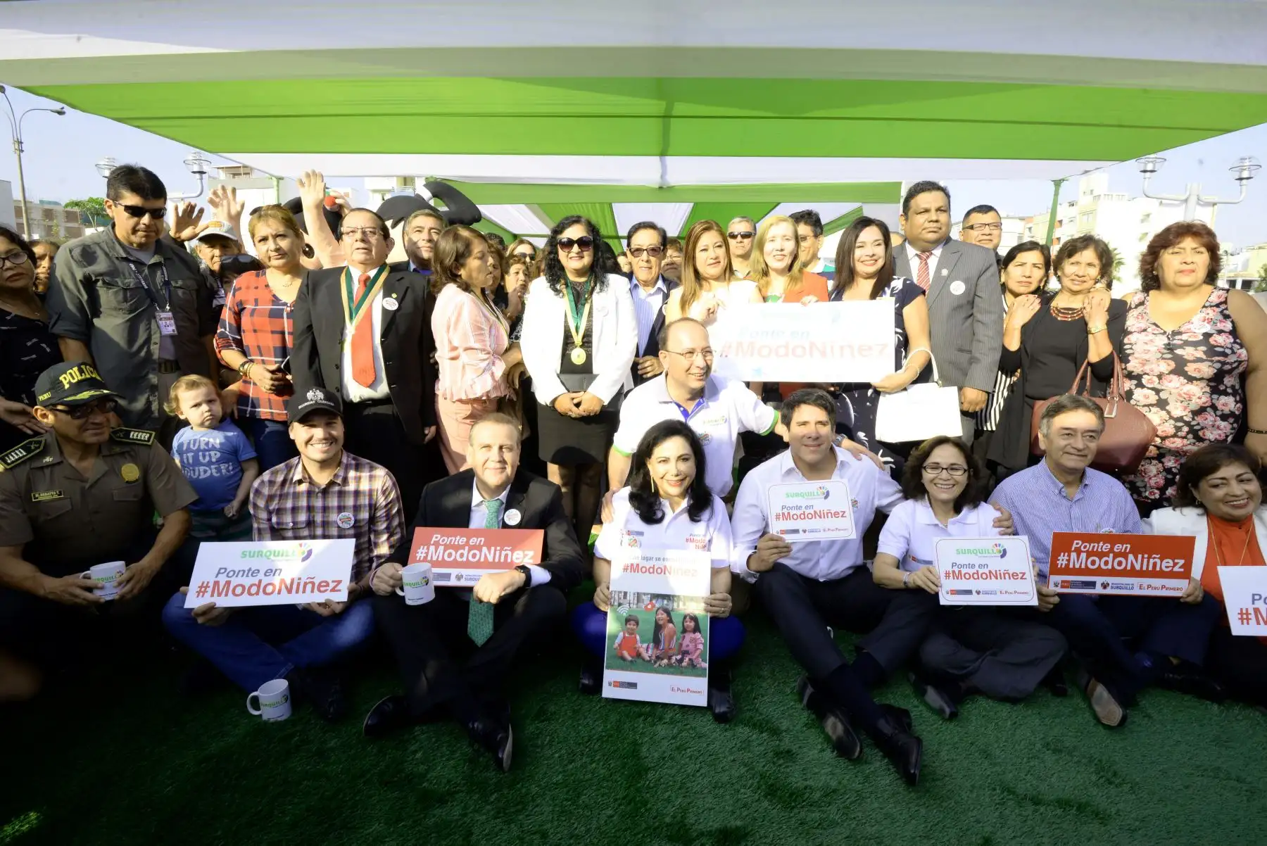 Ministra de la mujer Gloria Monteneg y alcaldes de Surquillo, LaVictoria, Magdalena, Lince y SanBorja se ponen en Modo Niñez que busca sensibilizar a comunidad en el cuidado de las niñas, niños y adolescentes en espacios públicos.Foto:ANDINA/Mimp