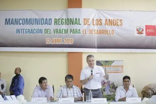 Presidente del Consejo de Ministros, Salvador del Solar, se reunió con autoridades del Vraem. Foto: PCM.