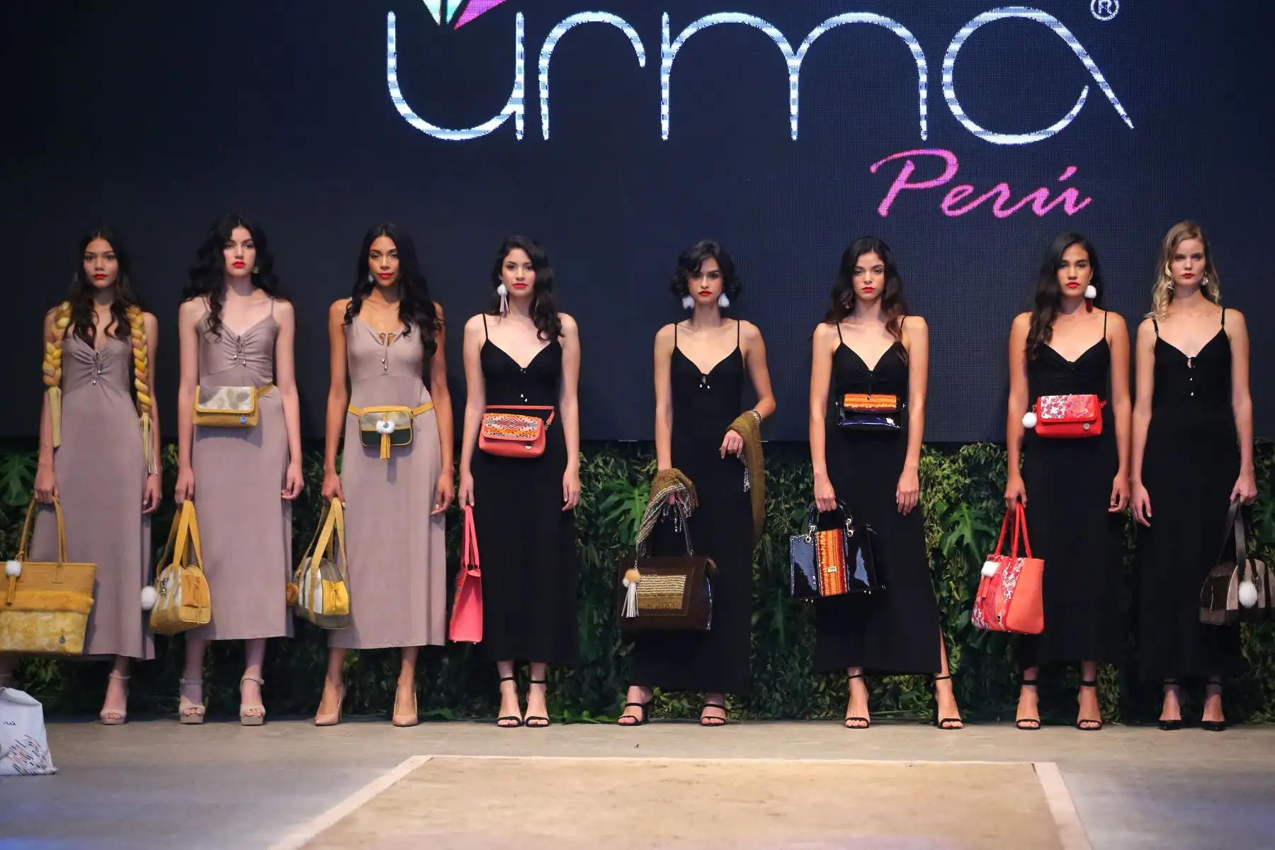 Desfile del Tercer dia del PERÚ MODA y PERÚ MODA DECO 2019, en el Centro de Convenciones de Lima.Foto: ANDINA/Vidal Tarqui