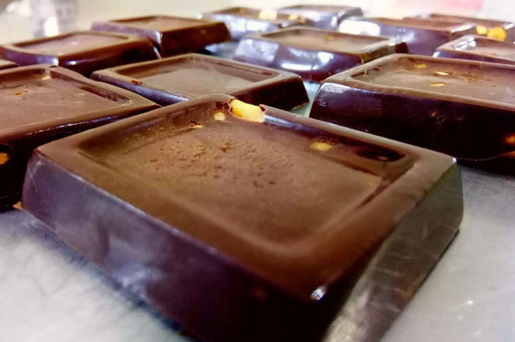 Este el es Sublipez, un chocolate con polvo de pescado, que aspira a convertirse en el preferido de los niños de Huarmey (Áncash). Foto: Gonzalo Horna