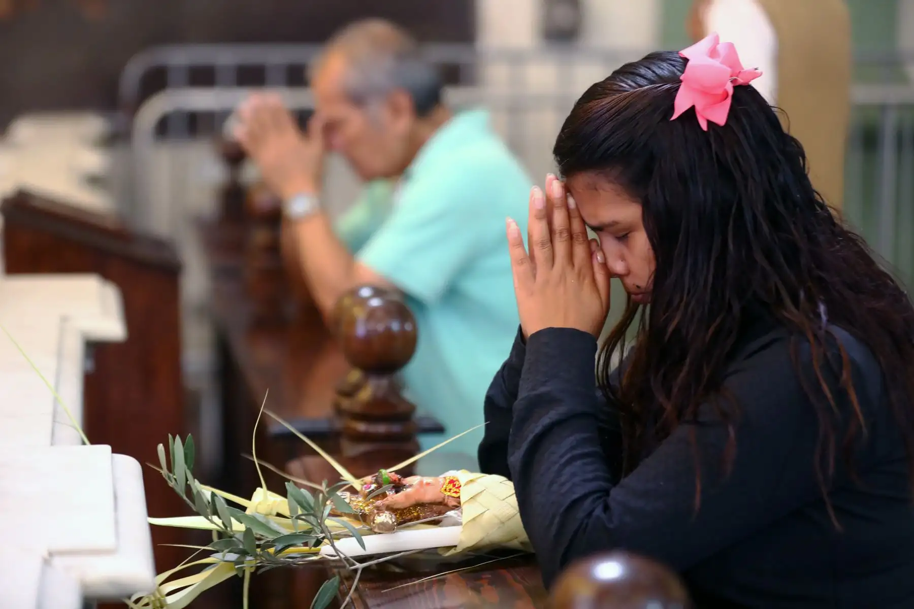 Los devotos cristianos participan en la celebración del Domingo de Ramos en la iglesia Santo Domingo ,Foto: ANDINA/Norman Córdova