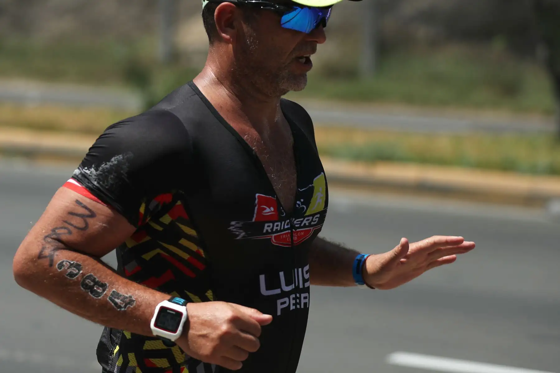 Los participantes en la triatlón IRONMAN 70.3 Perú 2109 compitieron en tres disciplinas: A nado 1.2 millas, recorrieron en bicicleta 90 kilometros y a trote 21 kilometros. El recorrido se realizó a lo largo de la costa verde. Foto: ANDINA/Melina Mejía