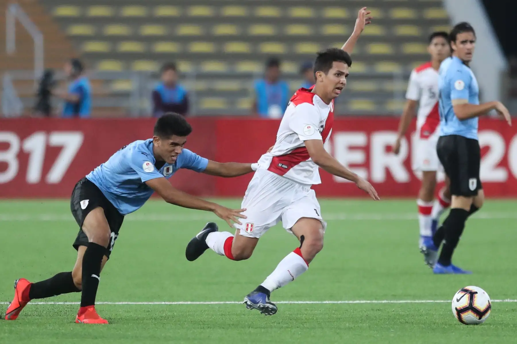 Perú derrotó por 3-2 a Uruguay con dos goles de Manuel Pinto y Daniel Llontop.

Foto: ANDINA/Juan Carlos Guzmán Negrini