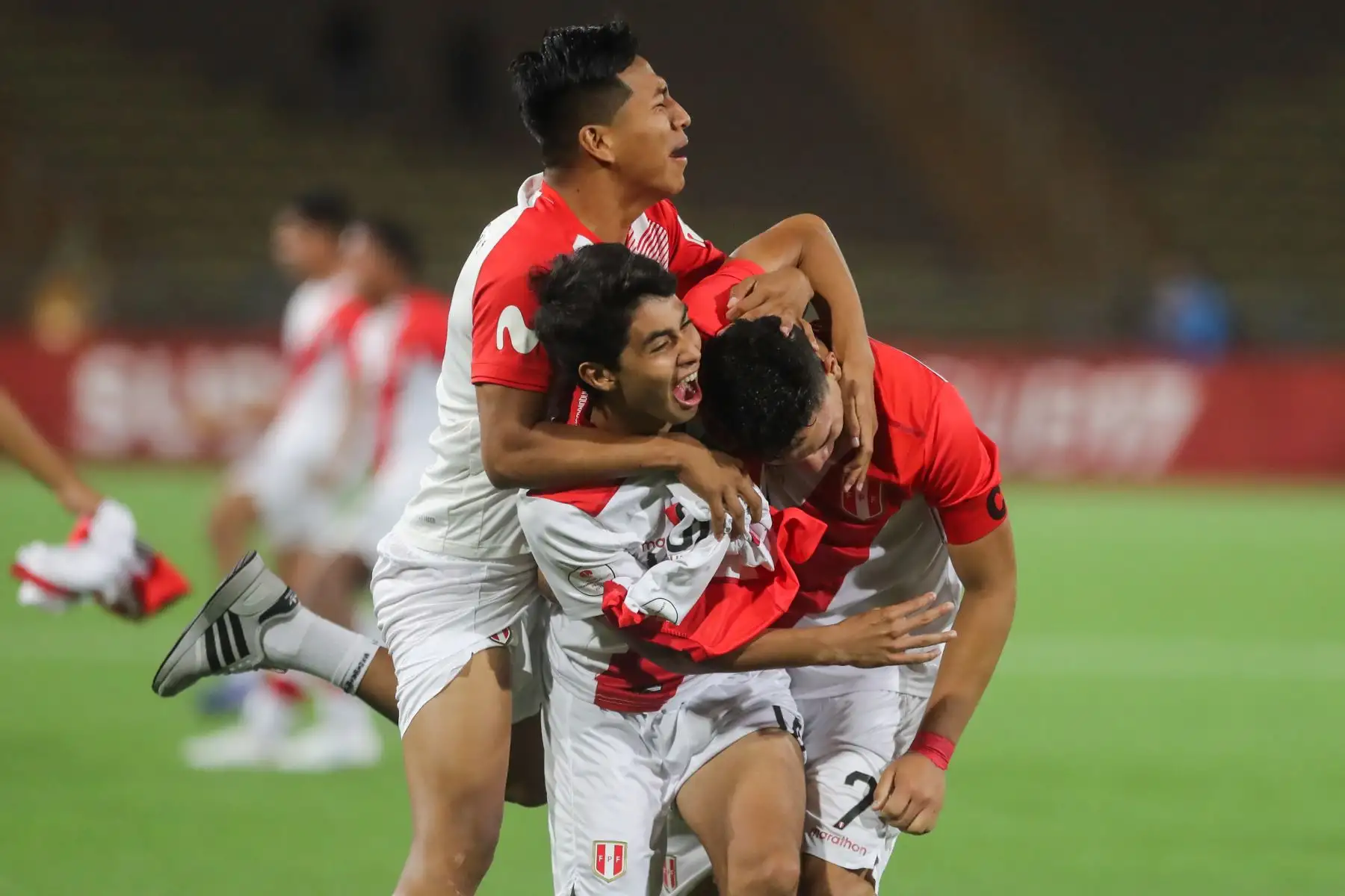 Perú derrotó por 3-2 a Uruguay con dos goles de Manuel Pinto y uno de Daniel Llontop.

Foto: ANDINA/Juan Carlos Guzmán Negrini