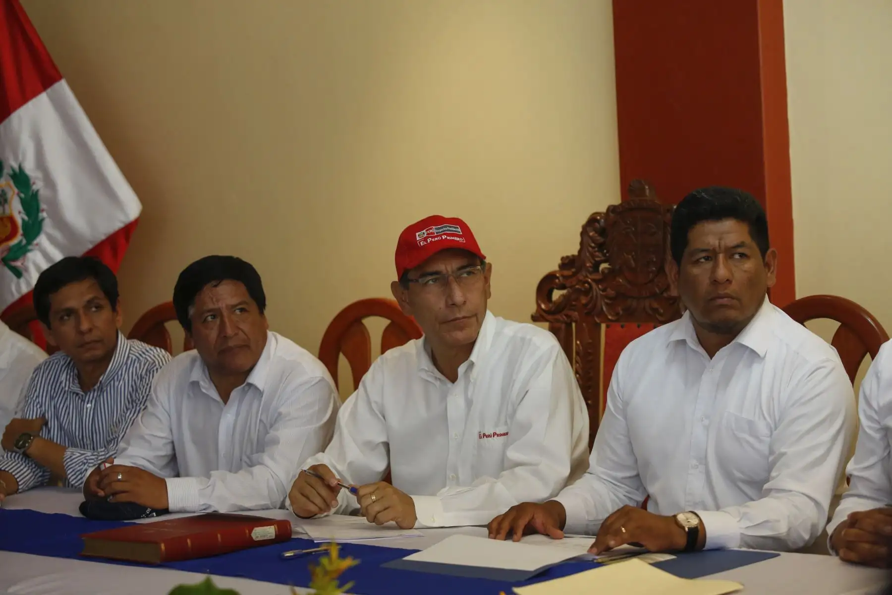 Jefe de Estado,Martín Vizcarra se reúne con la población y autoridades de Oxapampa y Pozuzo en la región Pasco.Foto: ANDINA/Carla Patiño/Prensa Presidencia
