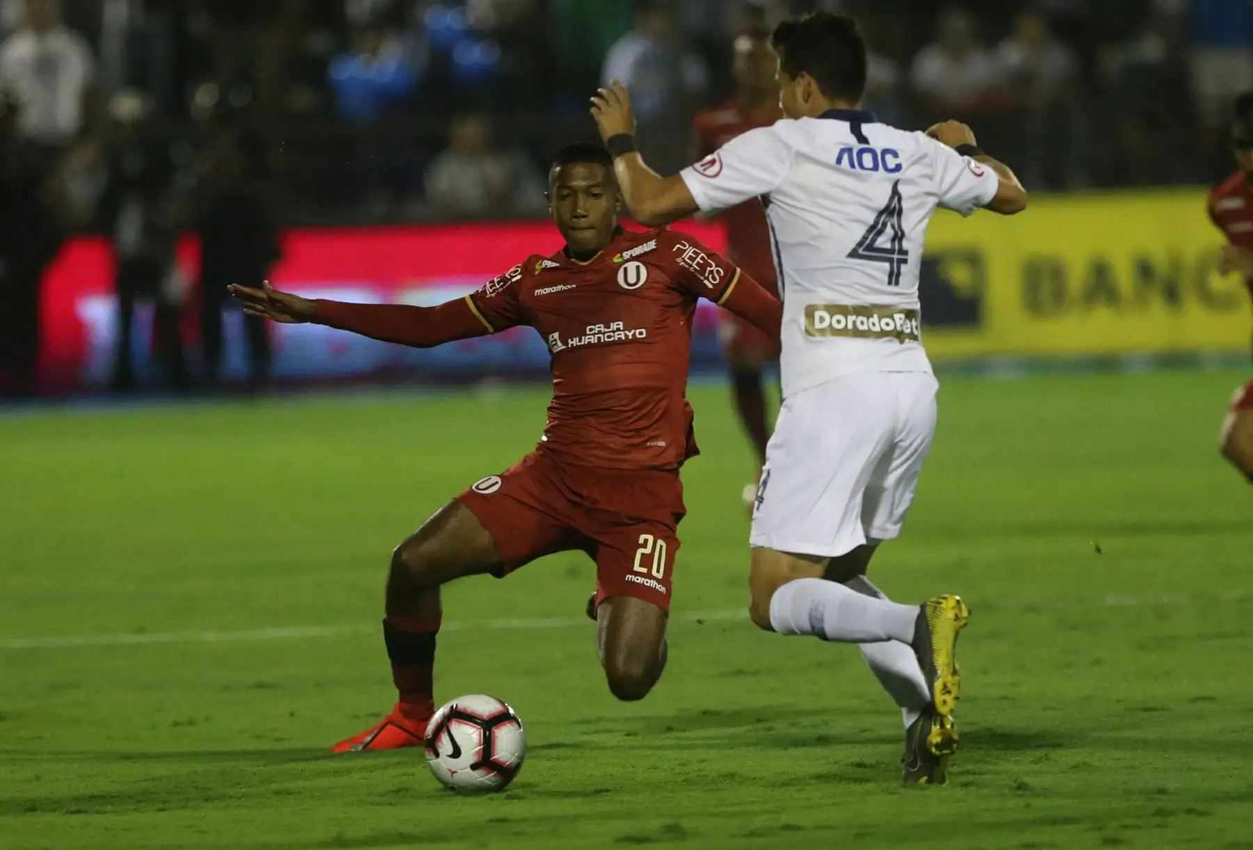 Alianza Lima pierde 3 -2 frente a  Universitario por el primer Clásico del año del fútbol peruano, en la fecha nueve de la Liga 1 Movistar. Foto: ANDINA/Jhony Laurente