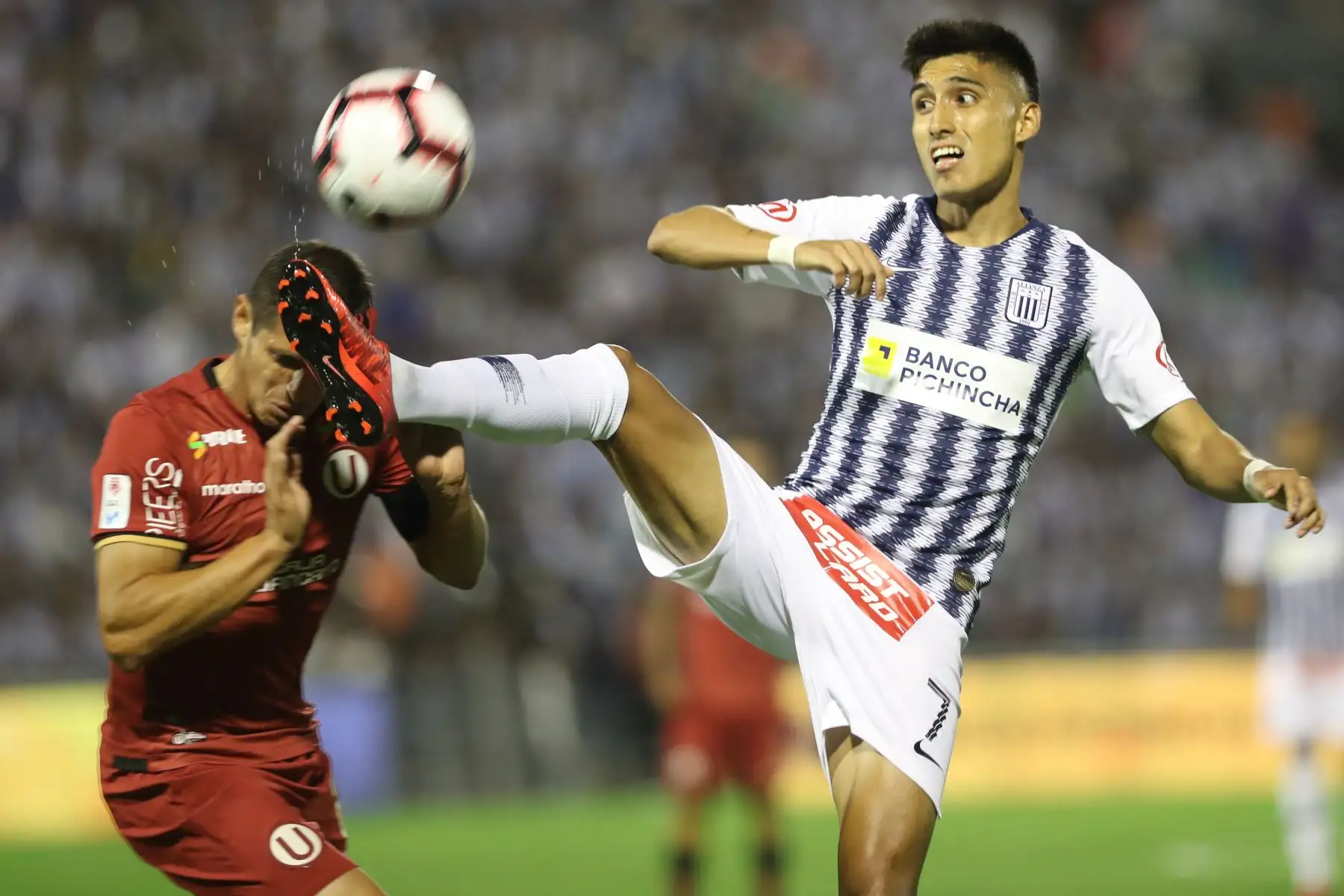 Alianza Lima. pierde 3-2 frente a Universitario por el primer Clásico del año del fútbol peruano, por la fecha nueve de la Liga 1 Movistar. Foto: ANDINA/Juan Carlos Guzmán Negrini
