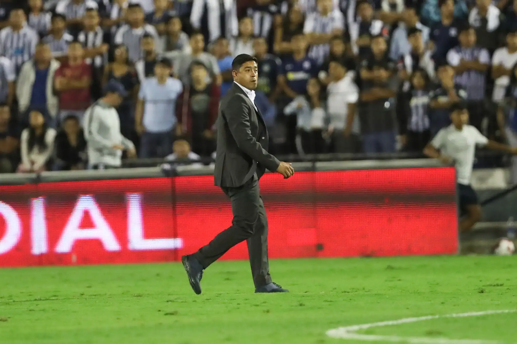 Universitario derrotó 3 a 2 a Alianza Lima en el primer clásico del 2019.

Foto: ANDINA/Juan Carlos Guzmán Negrini.
