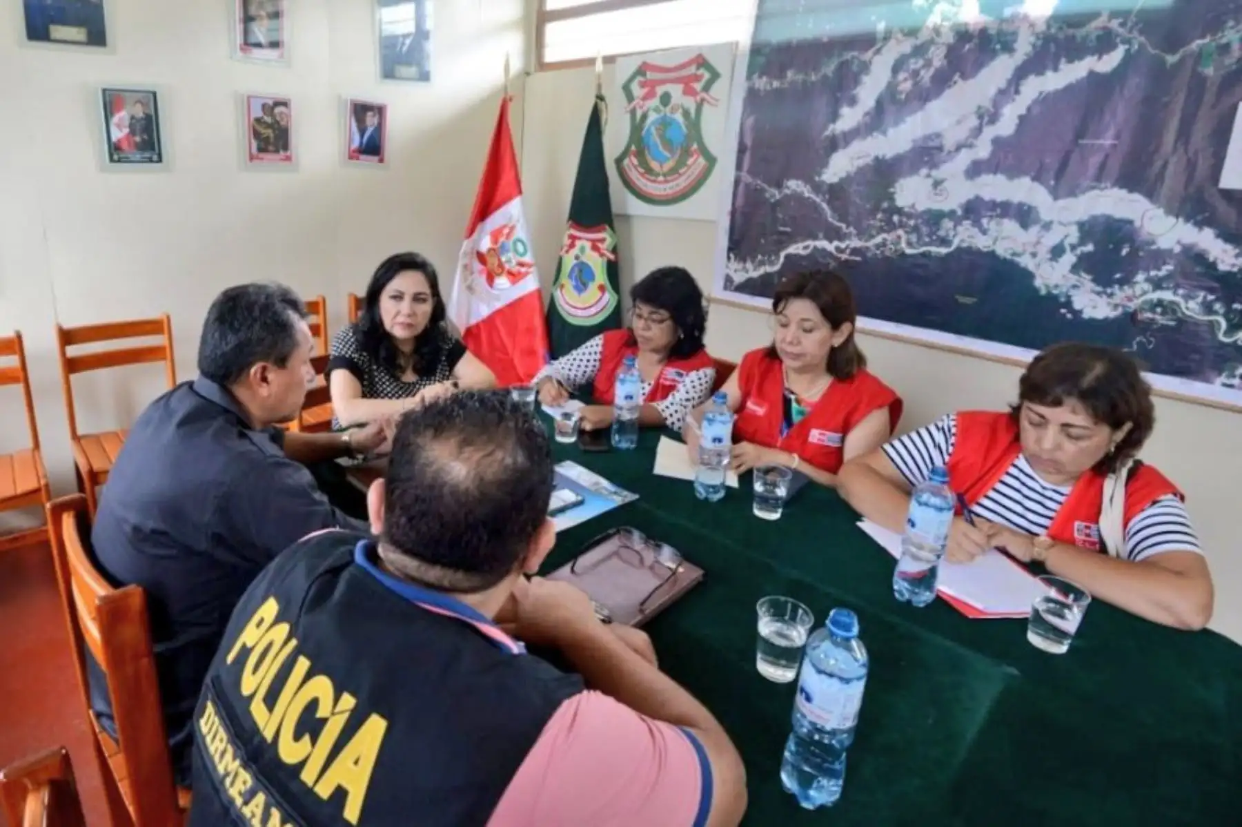 La ministra de la Mujer y Poblaciones Vulnerables, Gloria Montenegro, cumplió segundo día de trabajo en la región Madre de Dios.