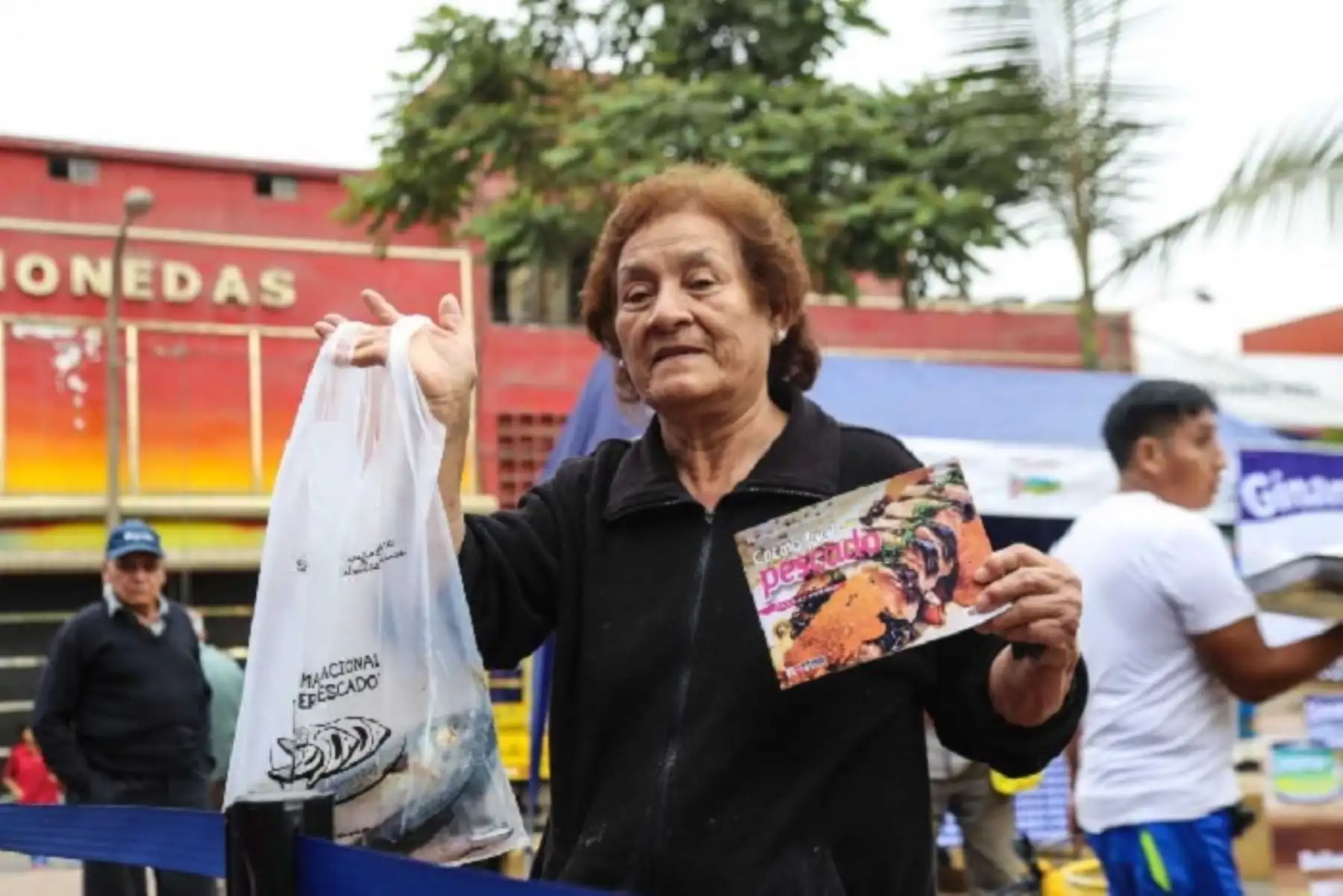 Más de 19 toneladas de pescado rico en omega 3 y a precios económicos se venderán en Cusco por las celebraciones de Semana Santa. La esperada venta se realizará en el festival “Mi Pescadería” que organiza el Programa Nacional “A Comer Pescado” del Ministerio de la Producción.