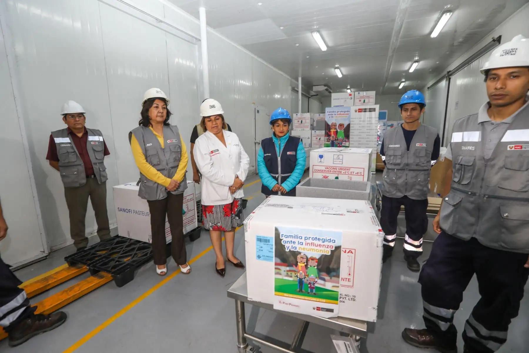 Ministra  de Salud, Zulema Tomás participa en la entrega de  más de dos millones de vacunas contra la Influenza como protección ante friaje y heladas. Foto: ANDINA/Minsa