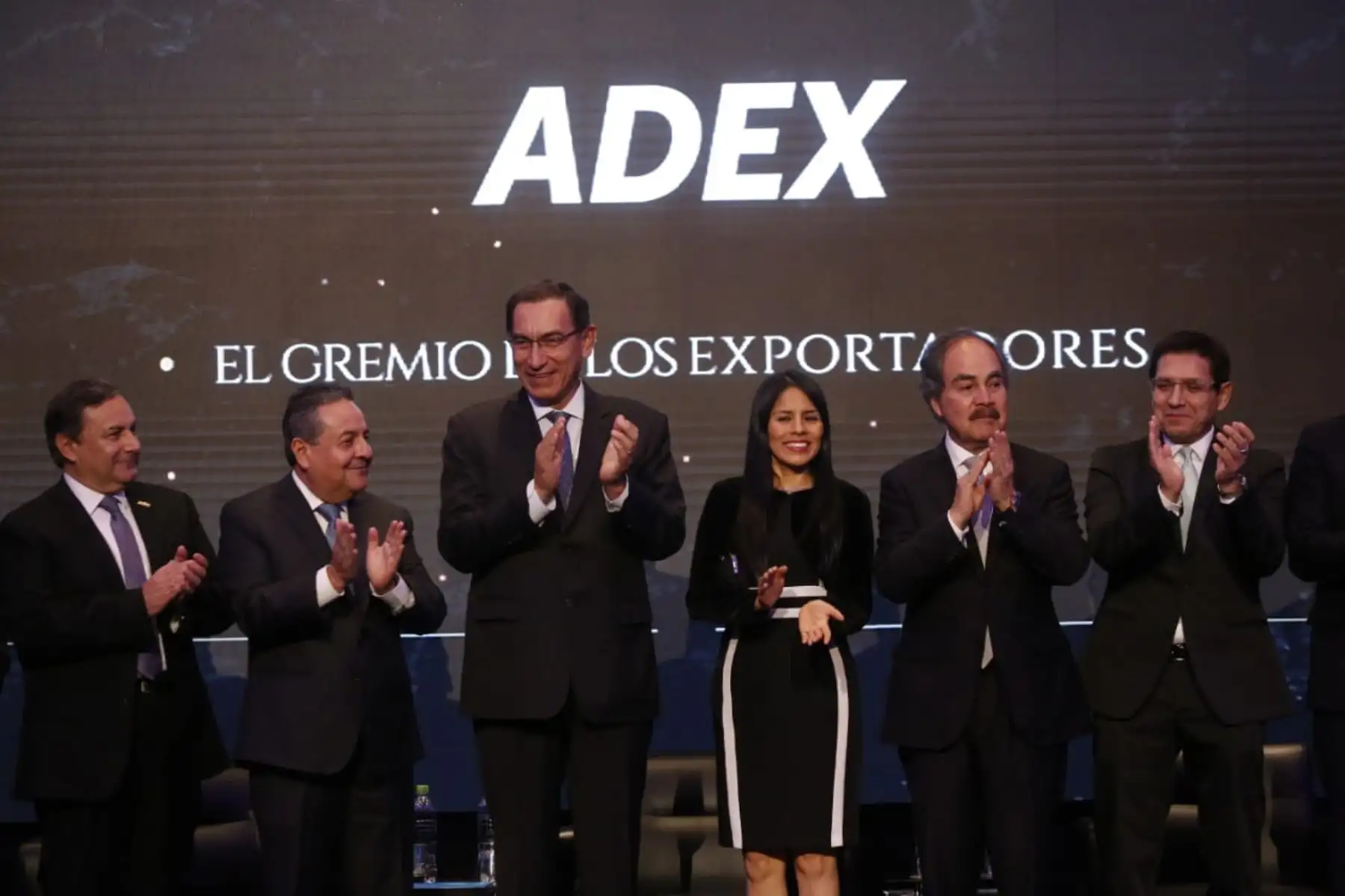 Presidente  Martín Vizcarra participa en la ceremonia de presentación del consejo directivo de la Asociación de Exportadores ( ADEX ).Foto: ANDINA/Prensa Presidencia