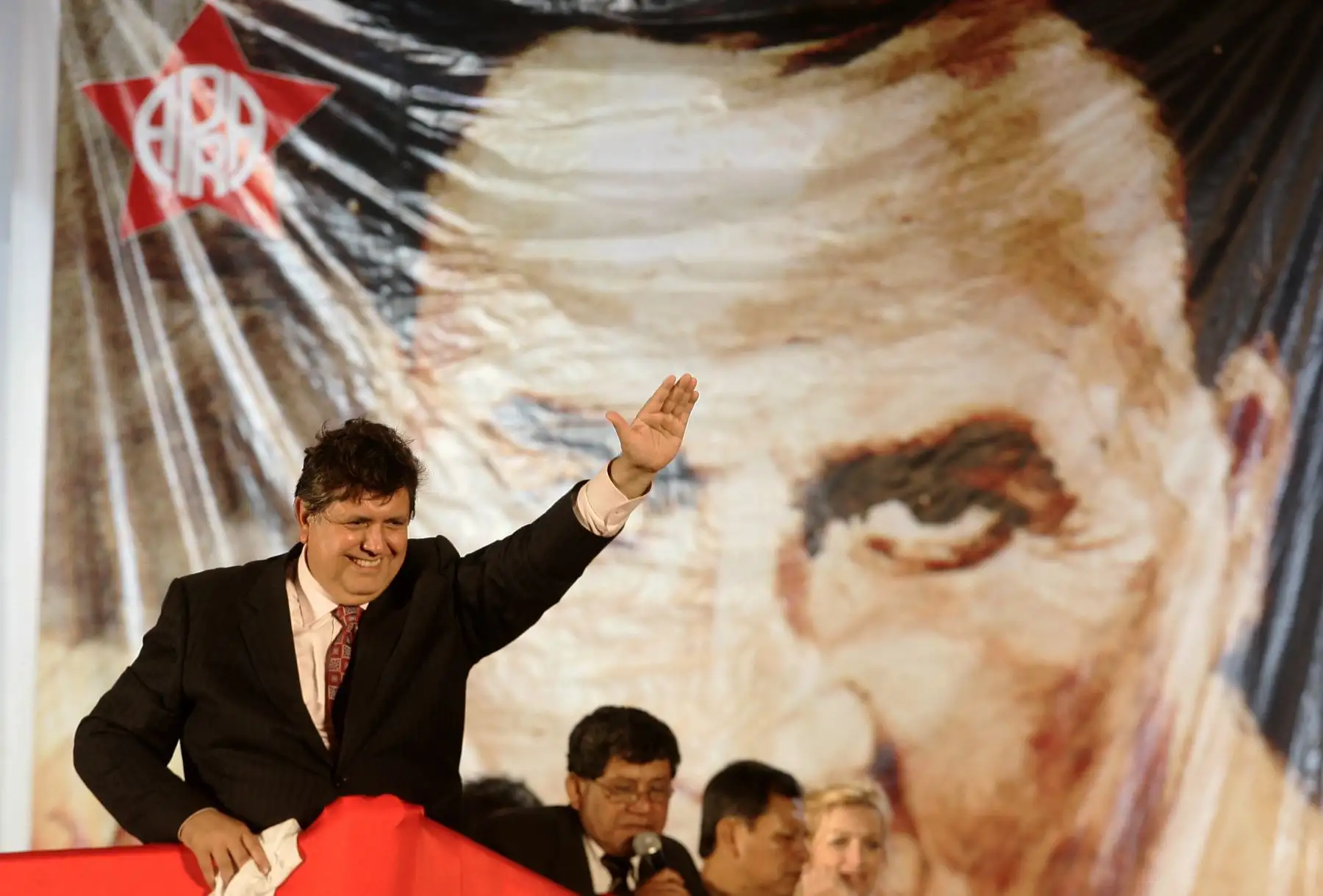 El ex presidente Alan Garcia da un discurso en el Día de la Fraternidad en el año 2009.
Foto: Agencia Andina