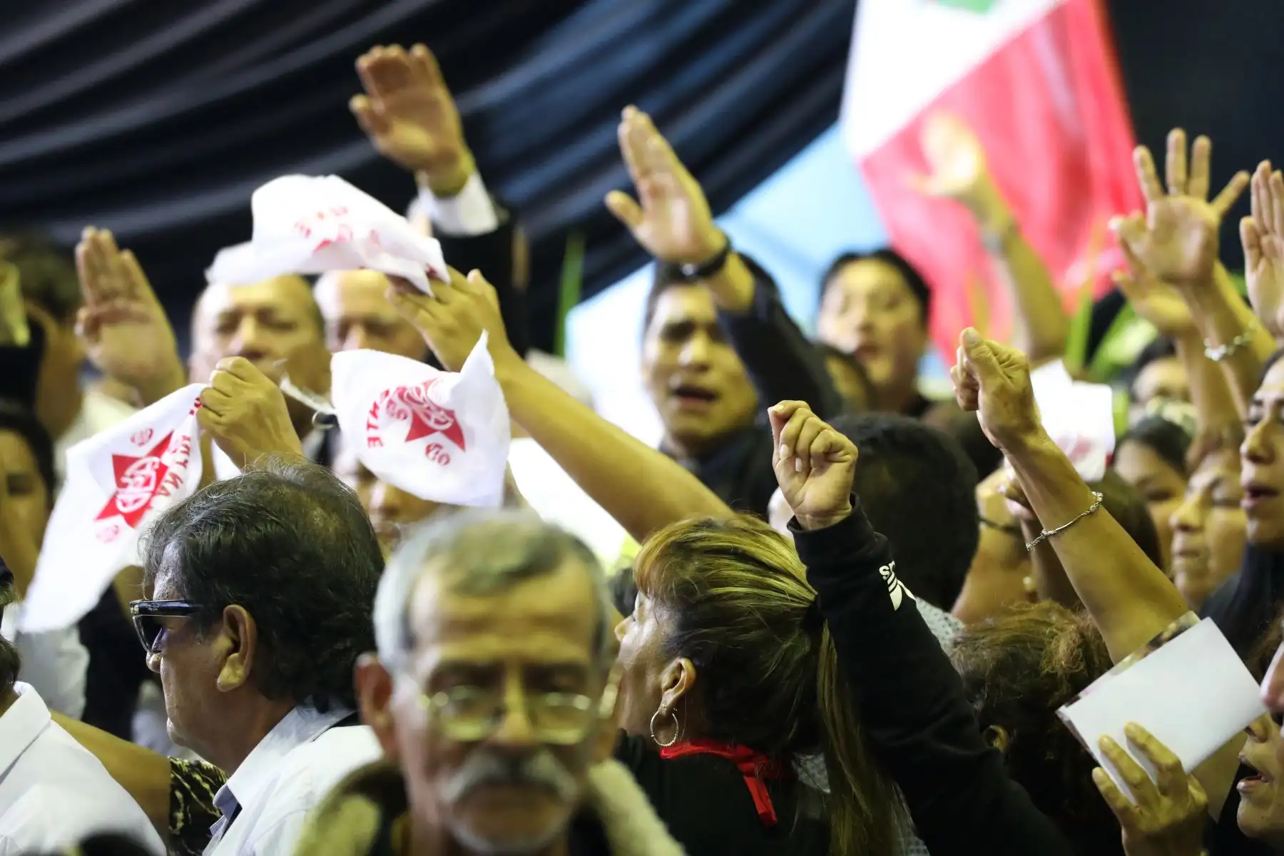 Militantes apristas no permitieron ingreso a Ollanta Humala al velorio de  Alan Garcia en la Casa del Pueblo. Foto: ANDINA/Melina Mejía