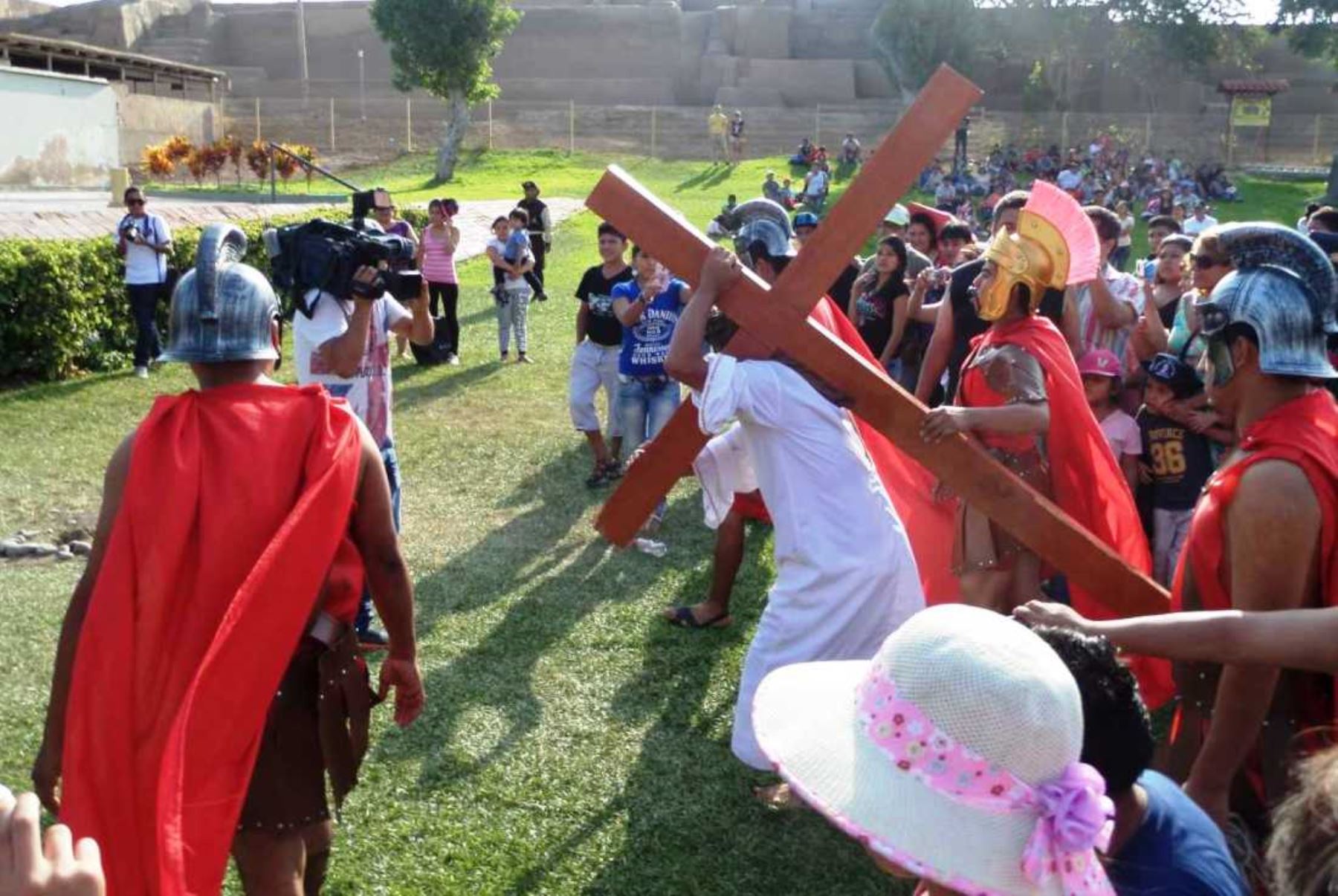 Tradicional Vía Crucis en el Parque de las Leyendas. Foto: ANDINA/Difusión.