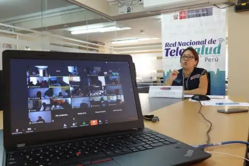 El Ministerio de Salud (Minsa) cuenta con la Red Pública de Telesalud más grande de Latinoamérica, dado que a la fecha esta plataforma sanitaria alberga a 1,101 establecimientos interconectados en las 24 regiones del país, que funcionan como teleconsultantes y teleconsultores. Foto: Minsa