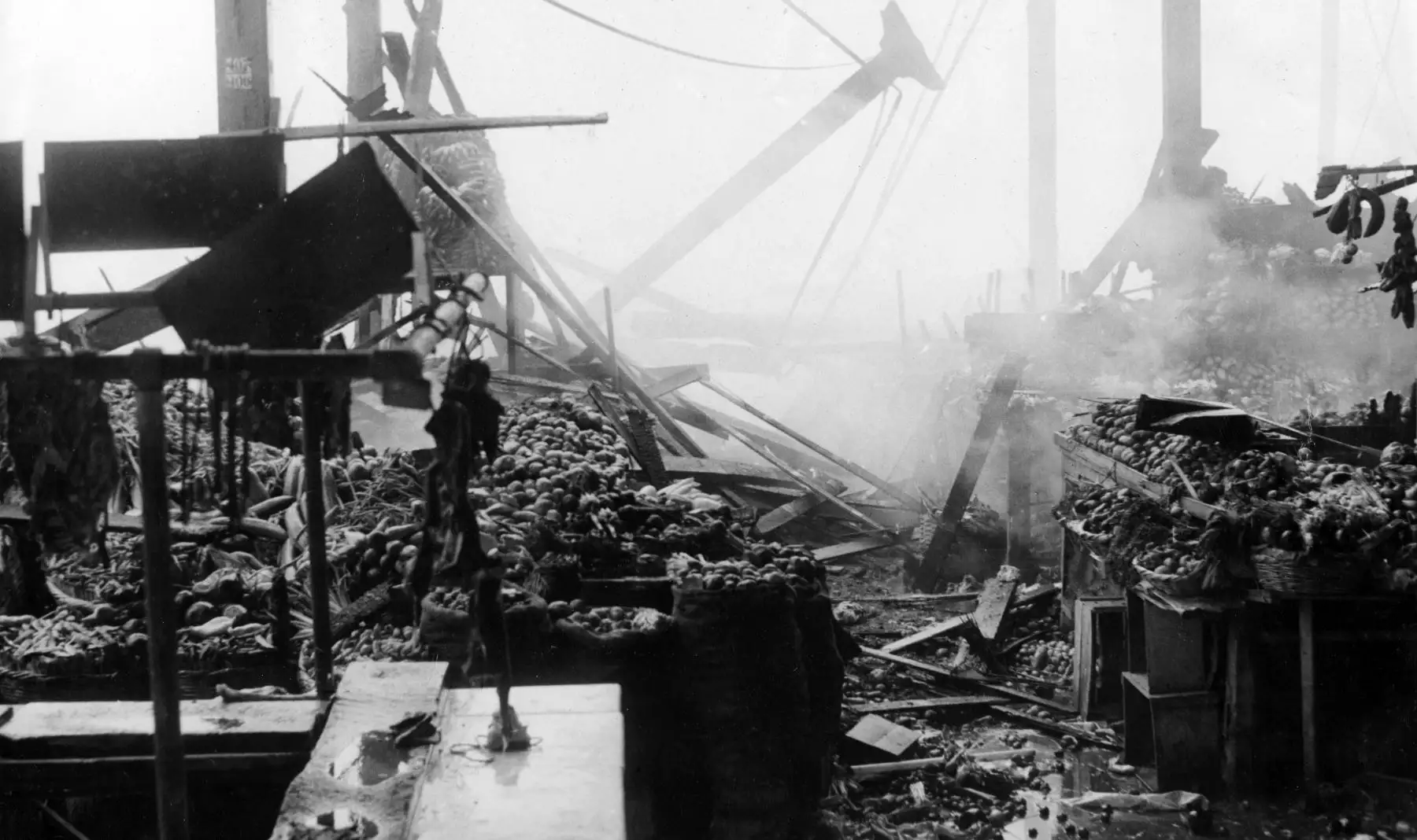 Lima - 29 febrero 1964 / Incendio del Mercado Central de Lima.