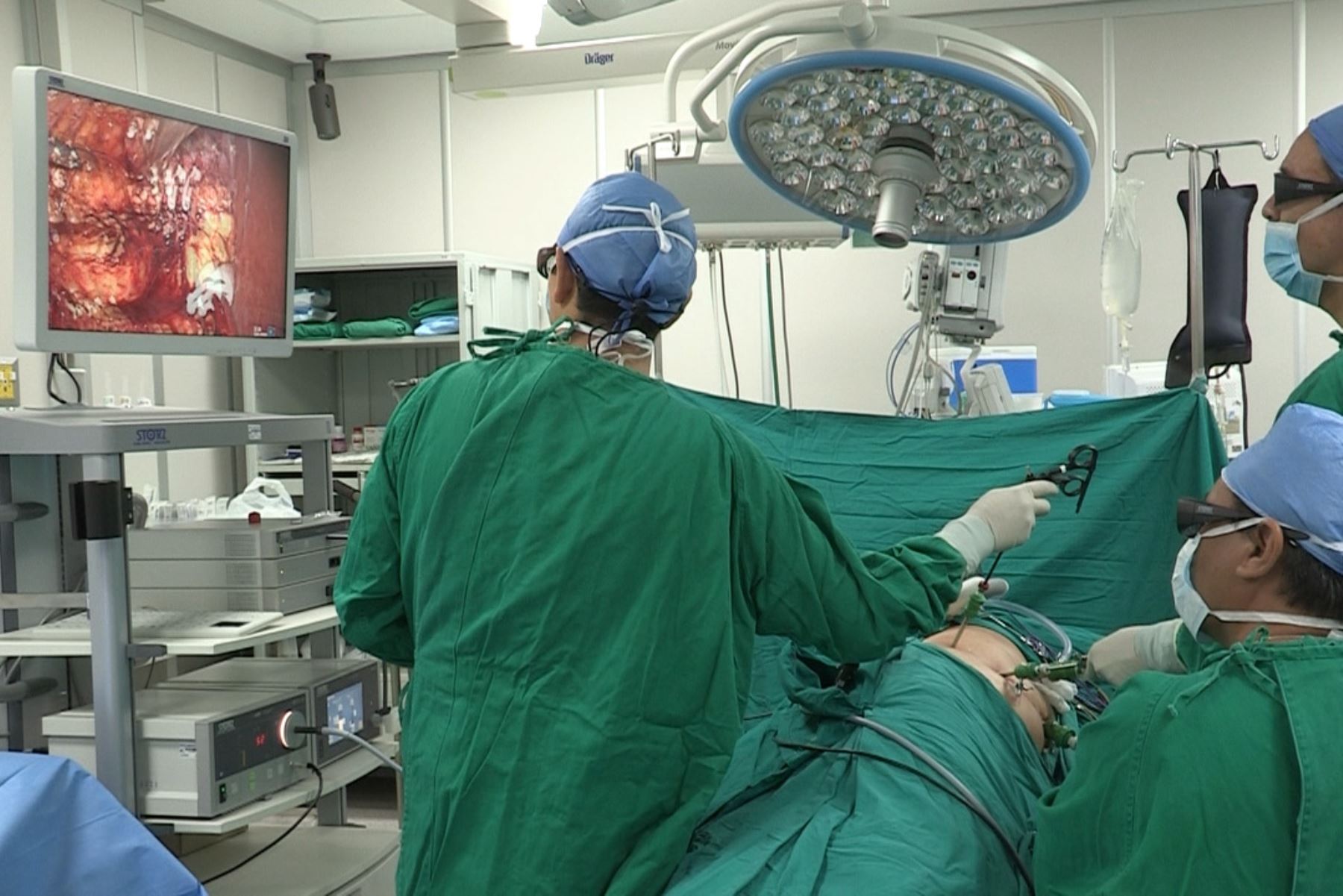 INEN realiza primera operación con equipo de cirugía laparoscópica tridimensional.Foto; Andina/Difusión