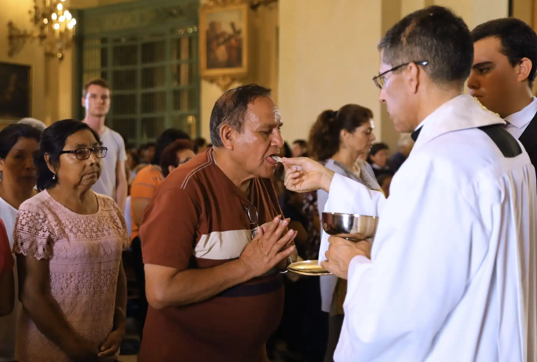 Monseñor Carlos Castillo celebra  Misa de pascua de Resurrección.Foto: ANDINA/Norman Córdova