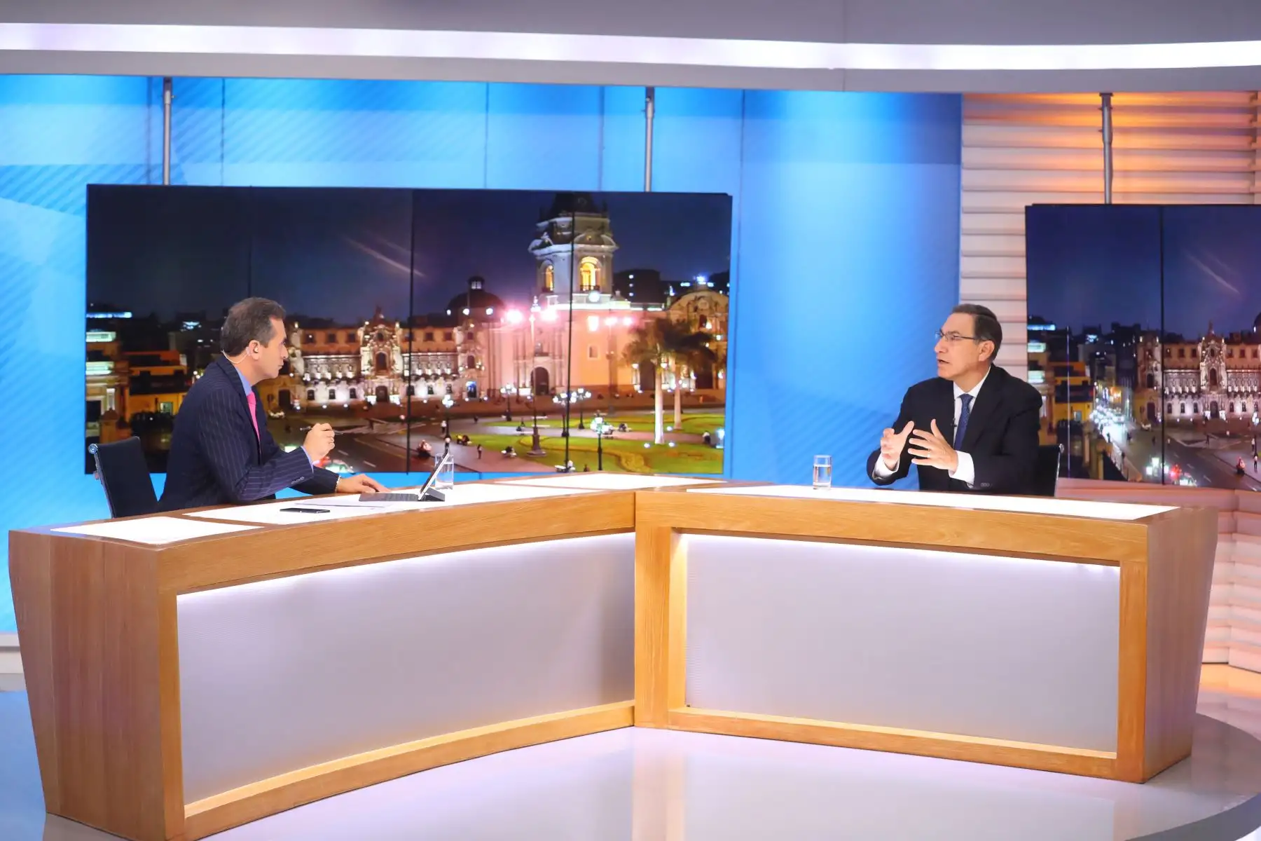 El presidente de la República, Martín Vizcarra, solicitó hoy al Ministerio Público y al Poder Judicial realizar una evaluación sobre la prisión preventiva, a fin de garantizar su correcto uso en las investigaciones.4Foto: ANDINA/Prensa Presidencia
