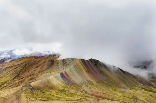 La montaña Palccoyo, llamada también montaña Arcoíris, es el deslumbrante nuevo destino turístico que ofrece Cusco. ANDINA/Difusión