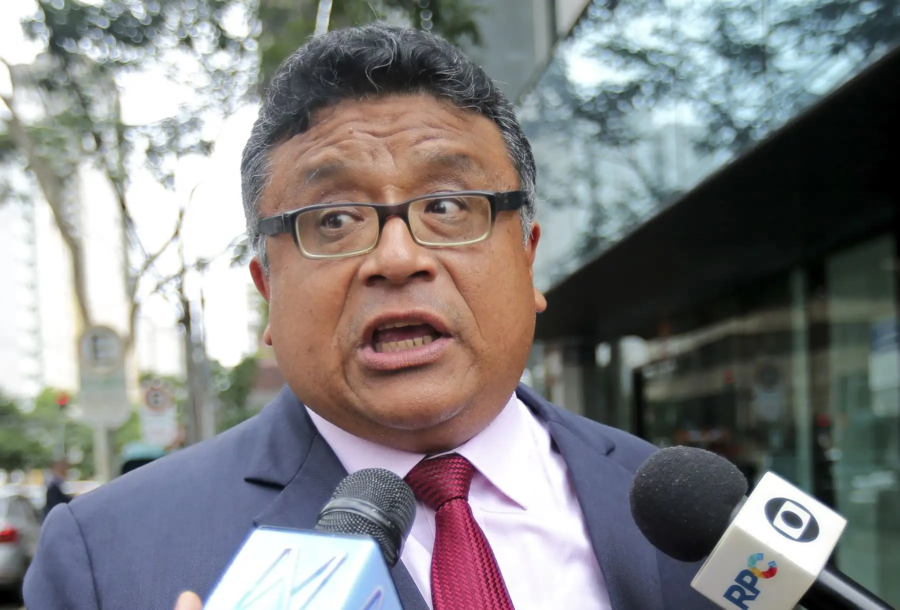 Abogado Erasmo Reyna, defensor de los miembros investigados del APRA. Foto: AFP
