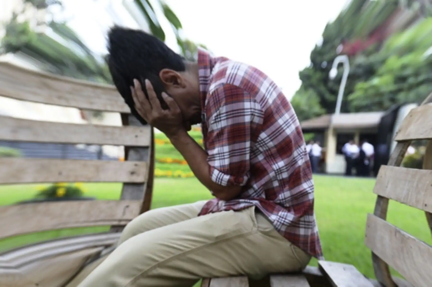 ¿Sientes que todo gira? Diferencia entre vértigo y mareo y sus principales causas