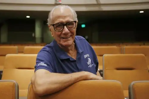 En 2021 recibió el reconocimiento de “Personalidad Meritoria de la Cultura” por parte del Ministerio de Cultura por su extensa trayectoria artística, en la que destacó por darle voz con respeto y humor a figuras políticas a través de sus imitaciones. Foto: .ANDINA/archivo