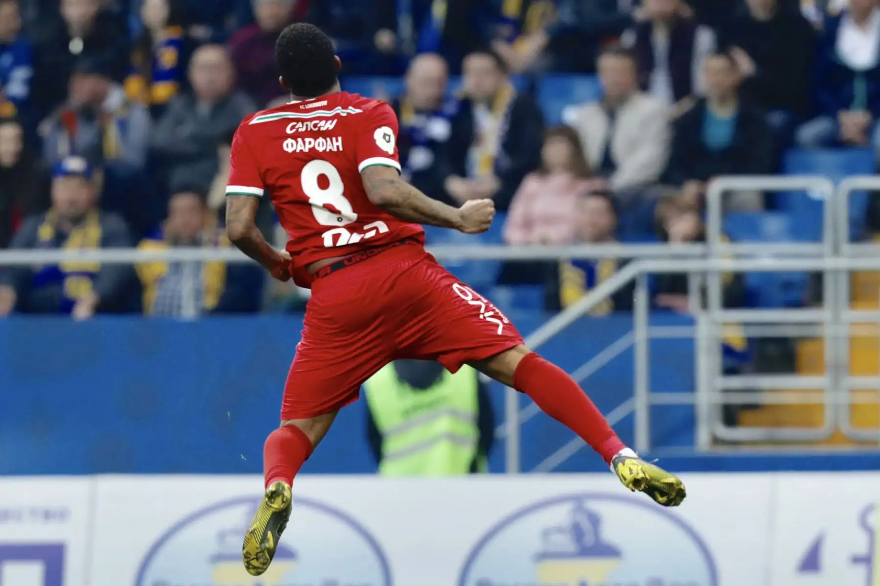 El delantero peruano Jefferson Farfán anotó hoy dos goles en el triunfo del Lokomotiv ante el Rostov por la Liga de Rusia.
Foto: ANDINA/@fckazanka