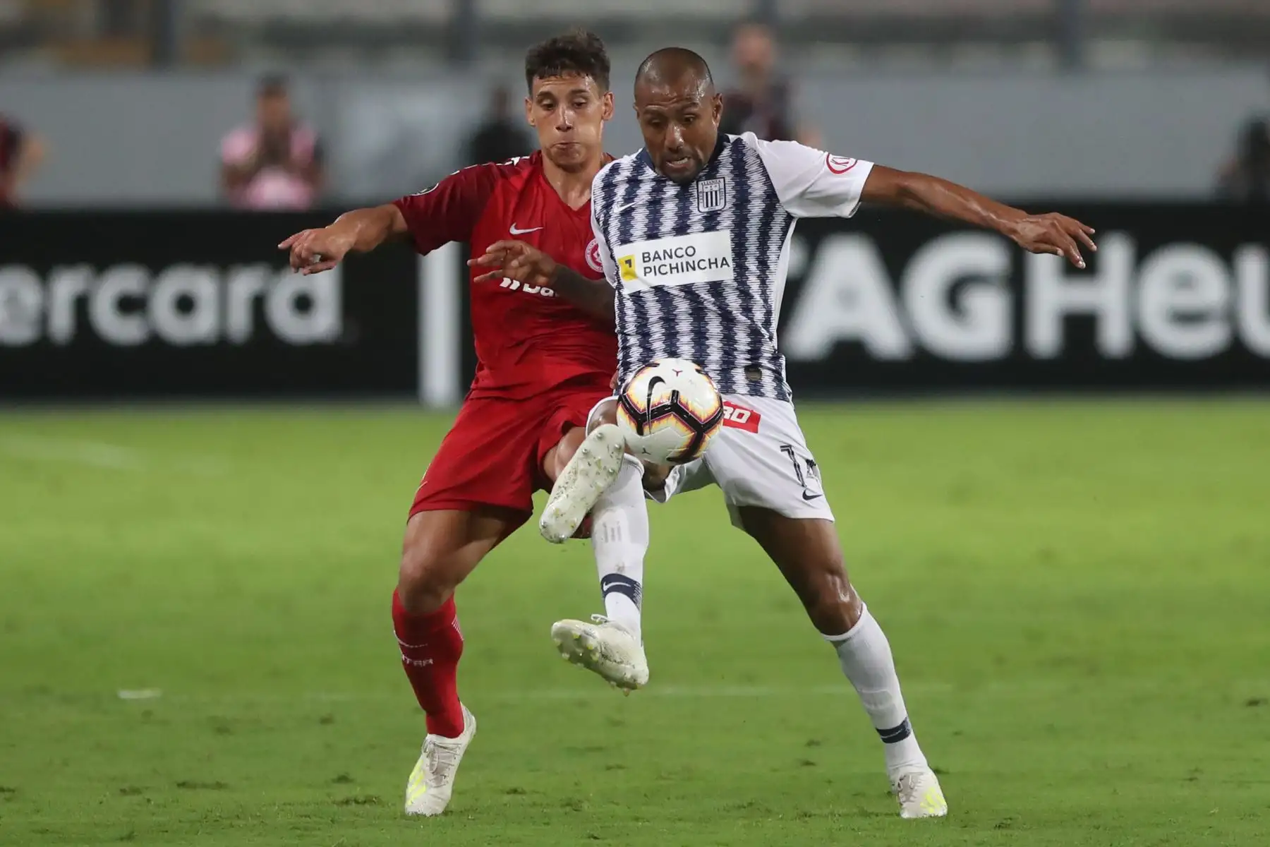 Alianza Lima cayó por la mínima diferencia ante el Inter de Porto Alegre de Paolo Guerrero.

Foto: ANDINA/Juan Carlos Guzmán Negrini.