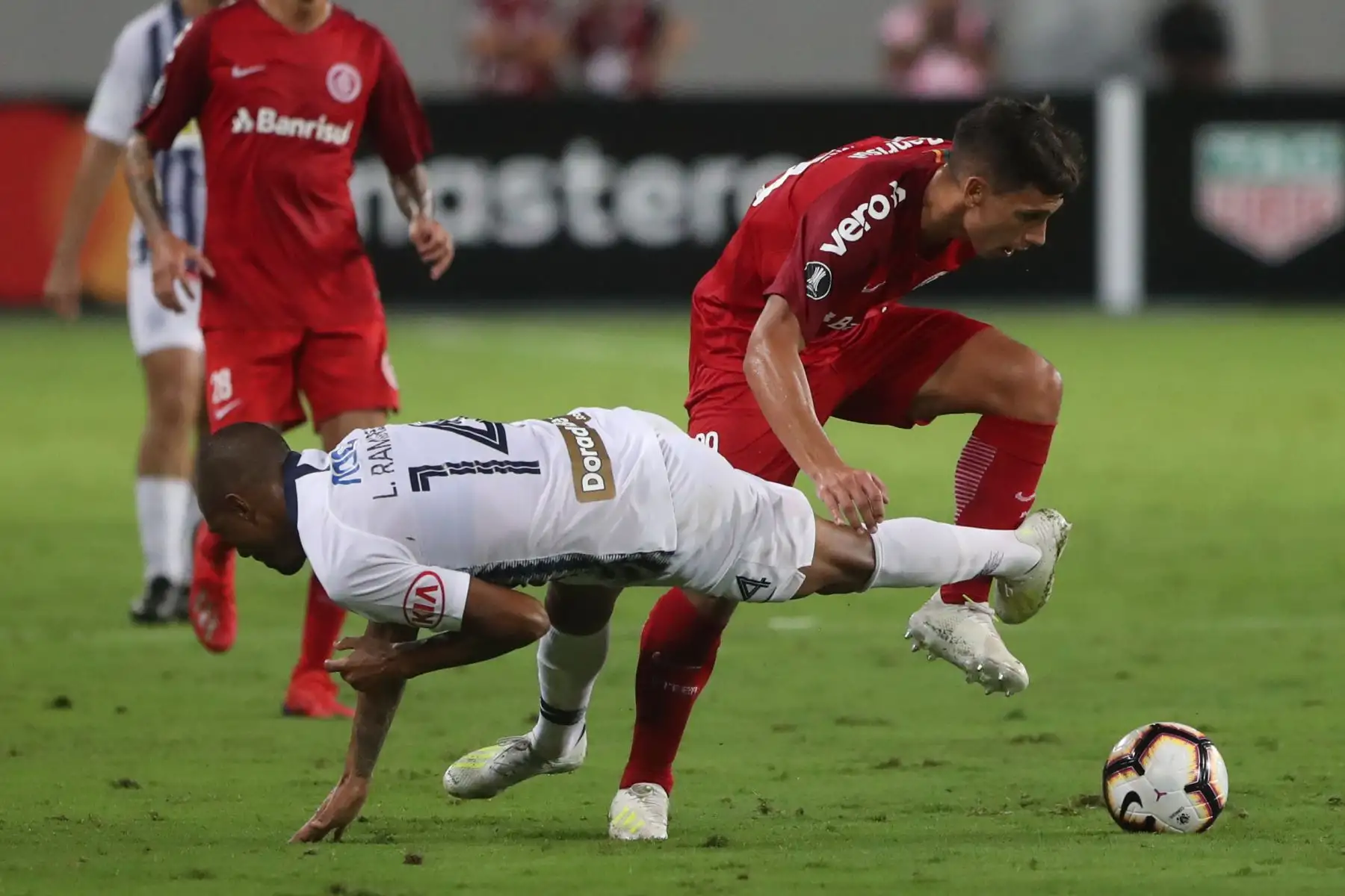 Alianza Lima cayó por la mínima diferencia ante el Inter de Porto Alegre de Paolo Guerrero.

Foto: ANDINA/Juan Carlos Guzmán Negrini.