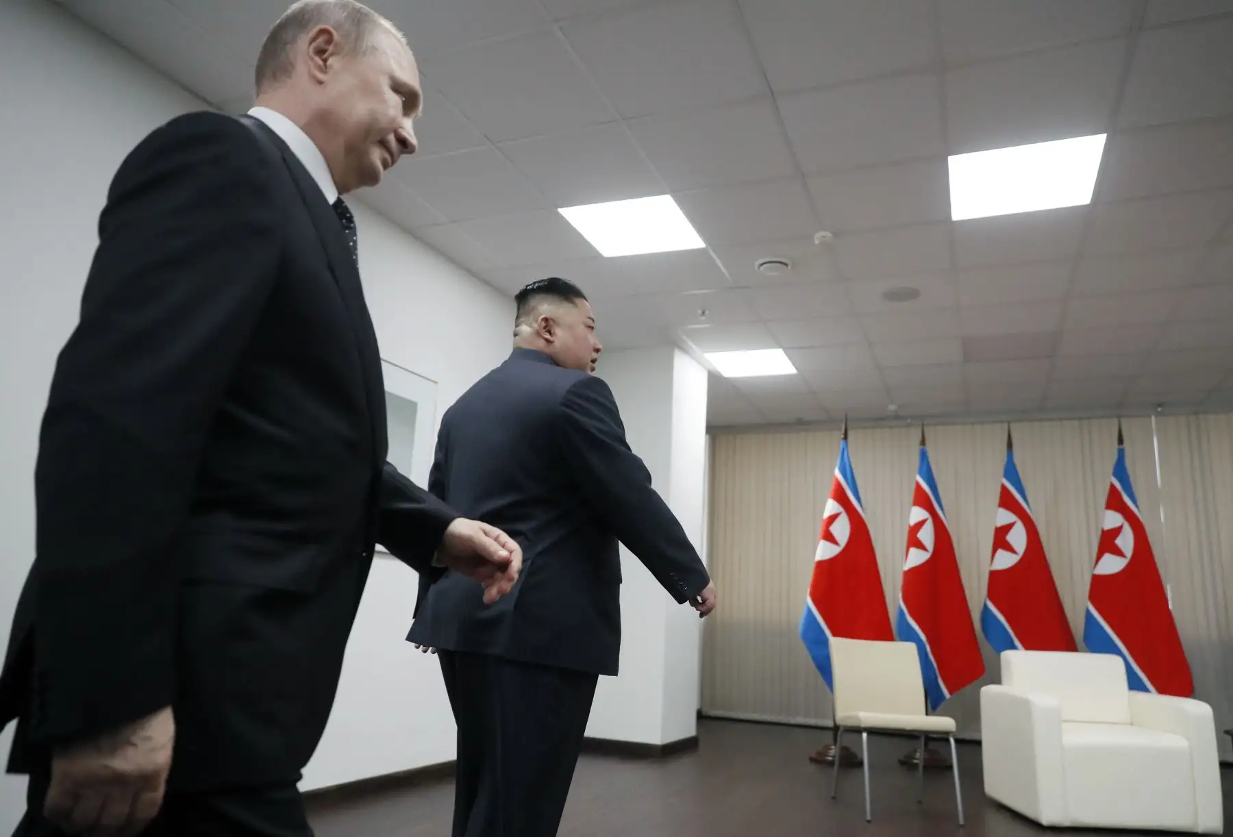 El líder de Corea del Norte Kim Jong Un se reunió con el presidente de Rusia, Vladimir Putin, en la ciudad rusa de Vladivostok. Foto: AFP
