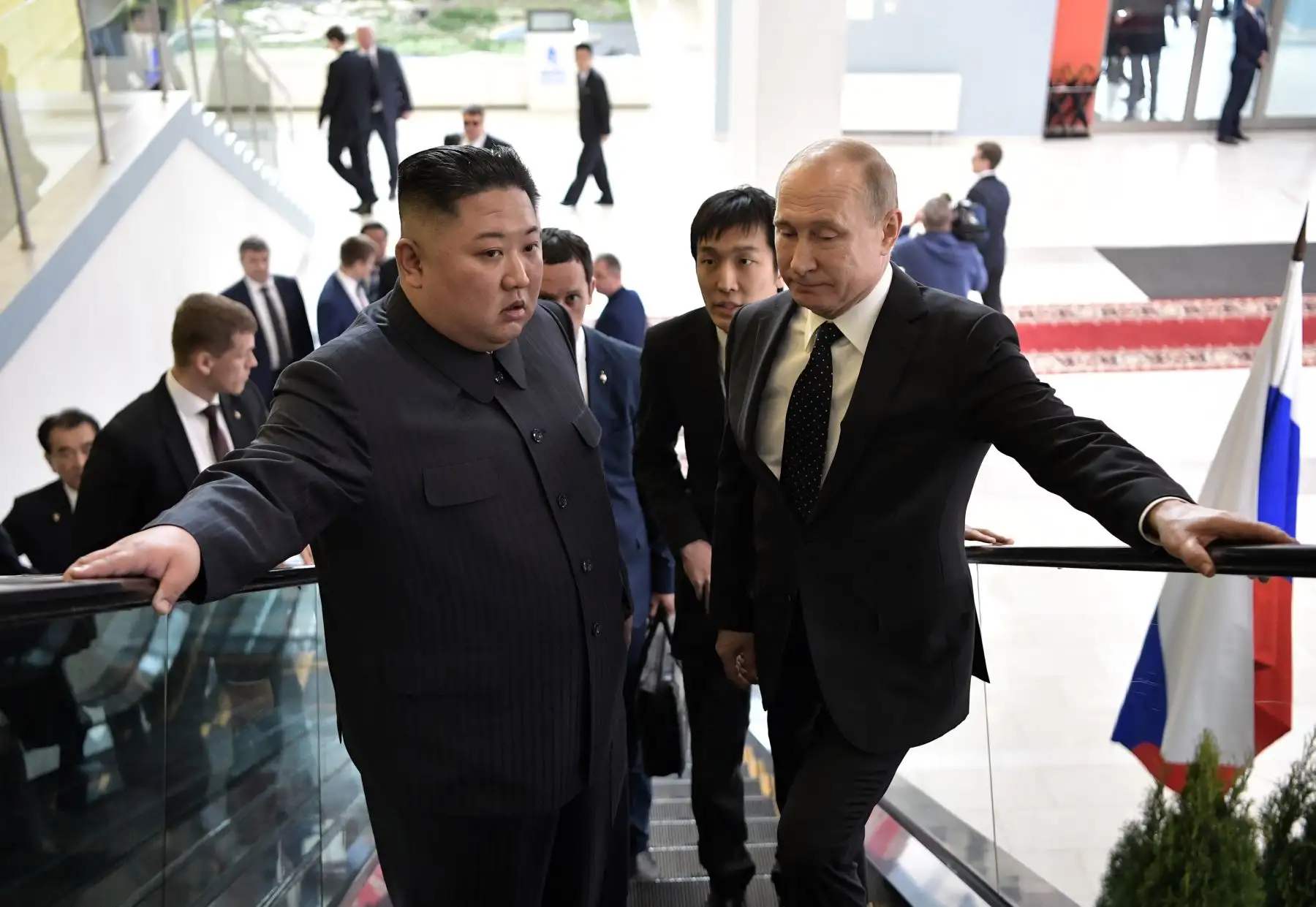 El líder de Corea del Norte Kim Jong Un se reunió con el presidente de Rusia, Vladimir Putin, en la ciudad rusa de Vladivostok. Foto: AFP