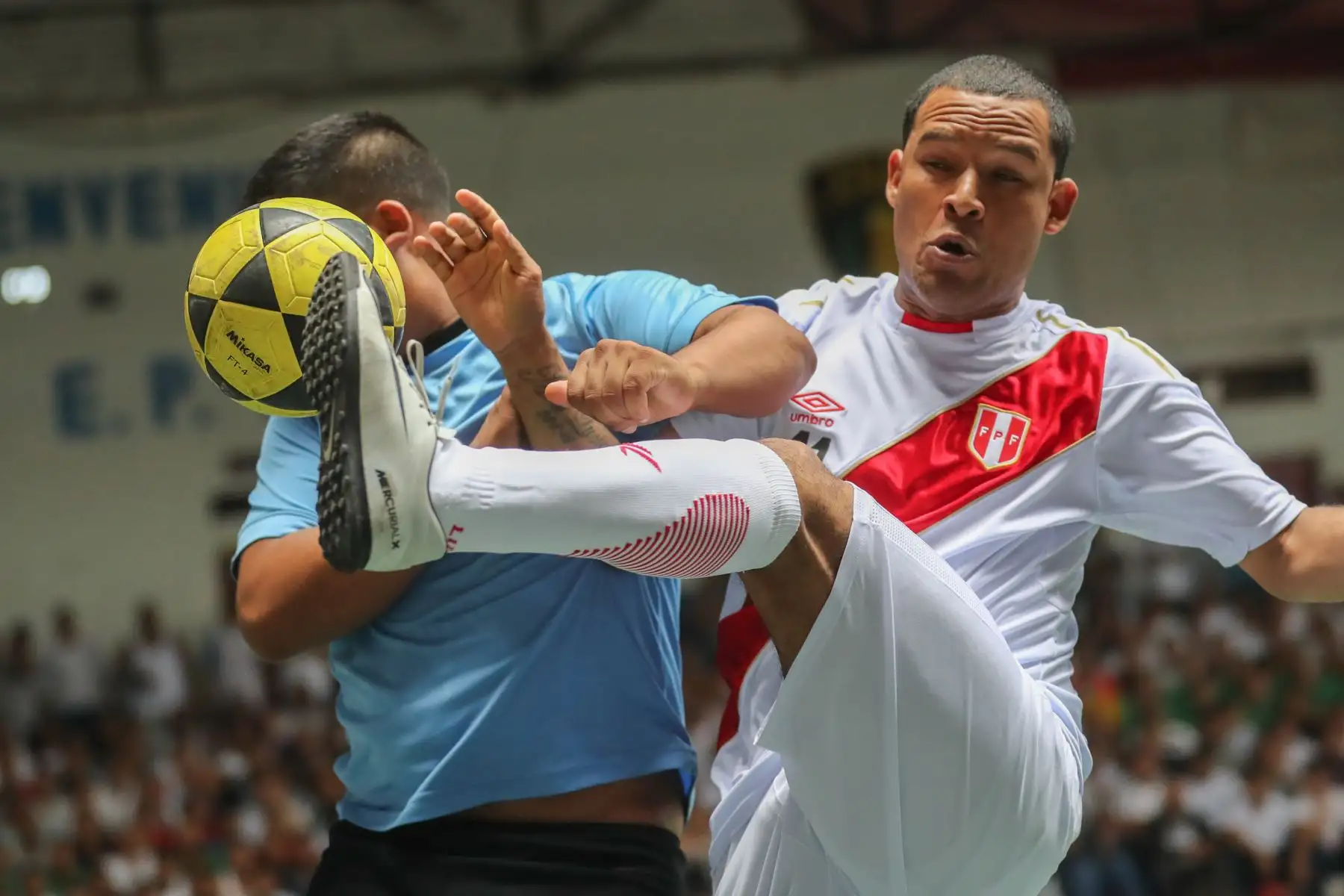 Reclusos del penal de Lurigancho disputan la final del campeonato Copa América Lurigancho 2019, organizado por el INPE. Foto: ANDINA/Juan Carlos Guzmán Negrini.