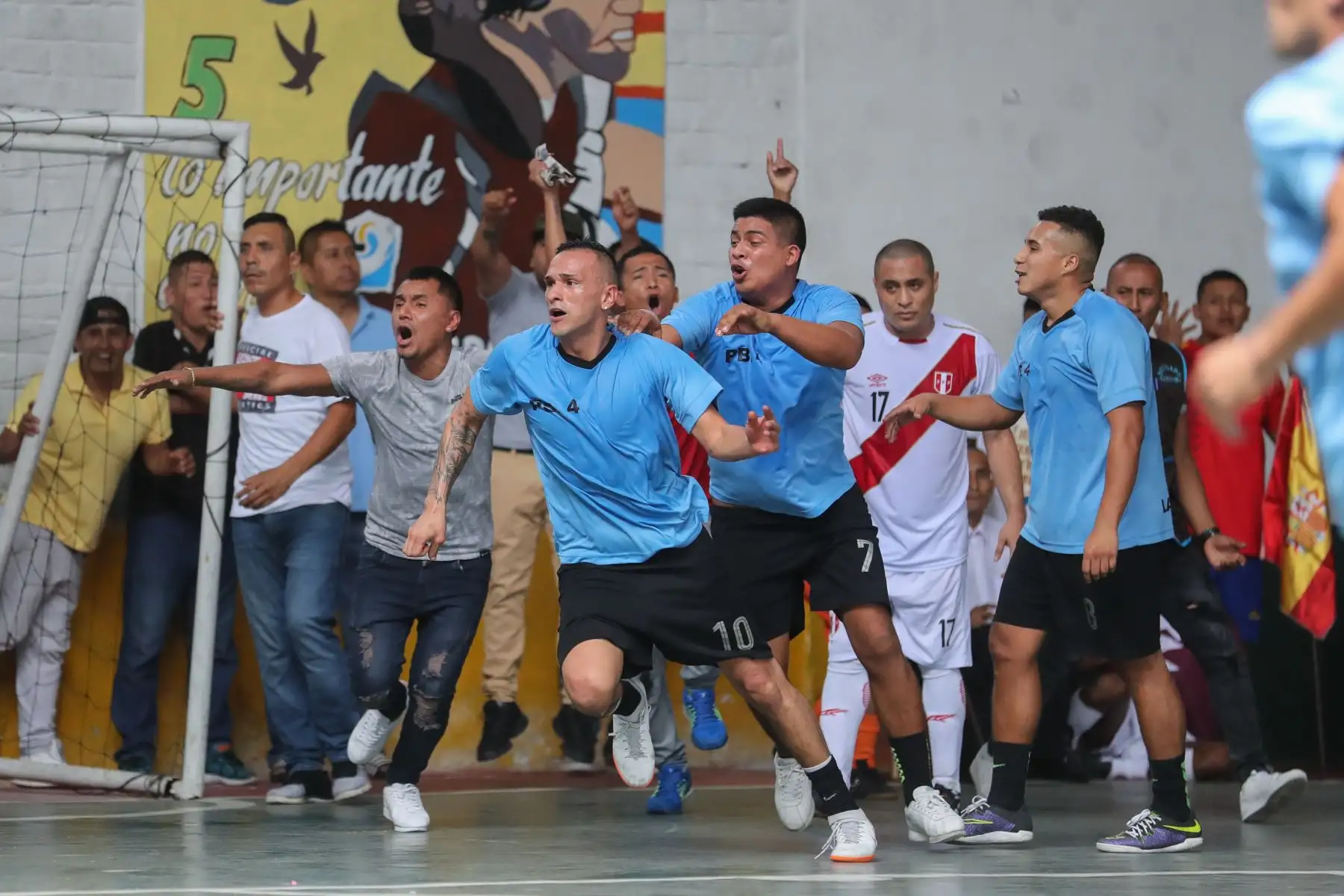 Reclusos del penal de Lurigancho disputan la final del campeonato Copa América Lurigancho 2019, organizado por el INPE. Foto: ANDINA/Juan Carlos Guzmán Negrini.