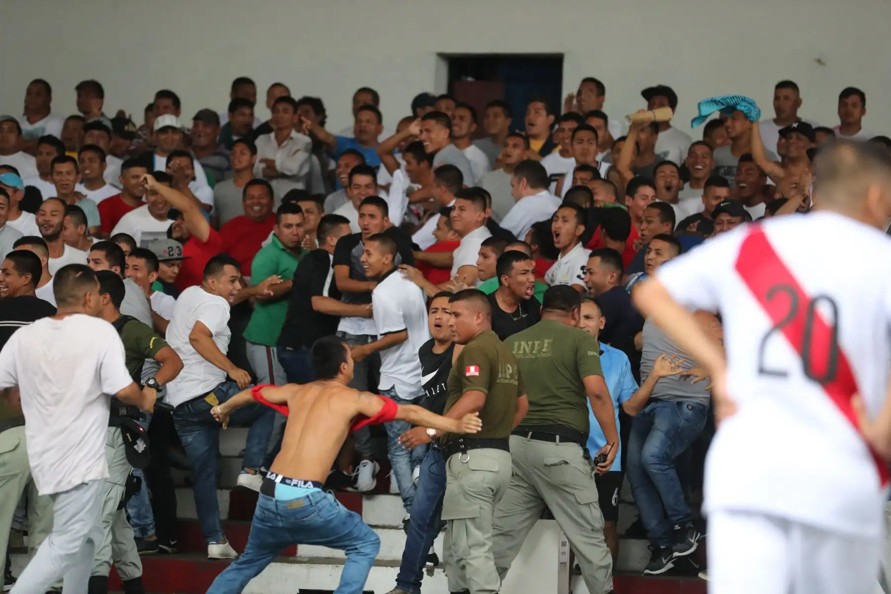 Reclusos del penal de Lurigancho disputan la final del campeonato Copa América Lurigancho 2019, organizado por el INPE. Foto: ANDINA/Juan Carlos Guzmán Negrini.