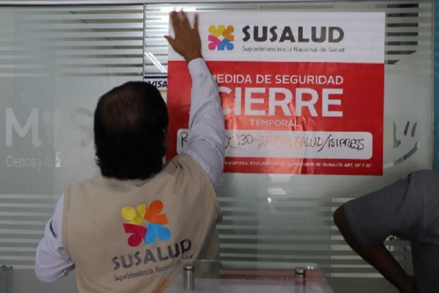 La Superintendencia Nacional de Salud (Susalud) cerró temporalmente 15 establecimientos de salud informales en la provincia y región Tacna, los cuales no brindaban las garantías de atención y seguridad para los usuarios de estos servicios.