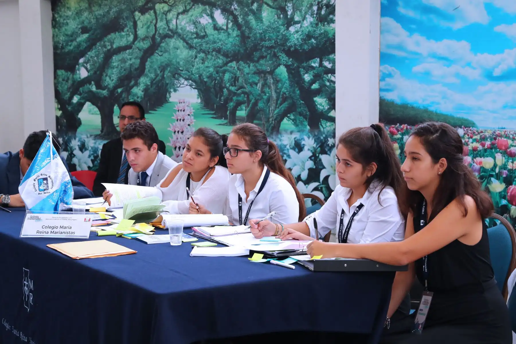 Semifinales del debate escolar vienen compitiendo ,San Felipe Vs María Reina Marianistas Foto: ANDINA/Norman Córdova