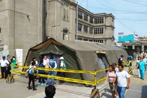 Hospital Loayza inició cirugías en sala de operaciones de campaña. Foto: ANDINA/Difusión.