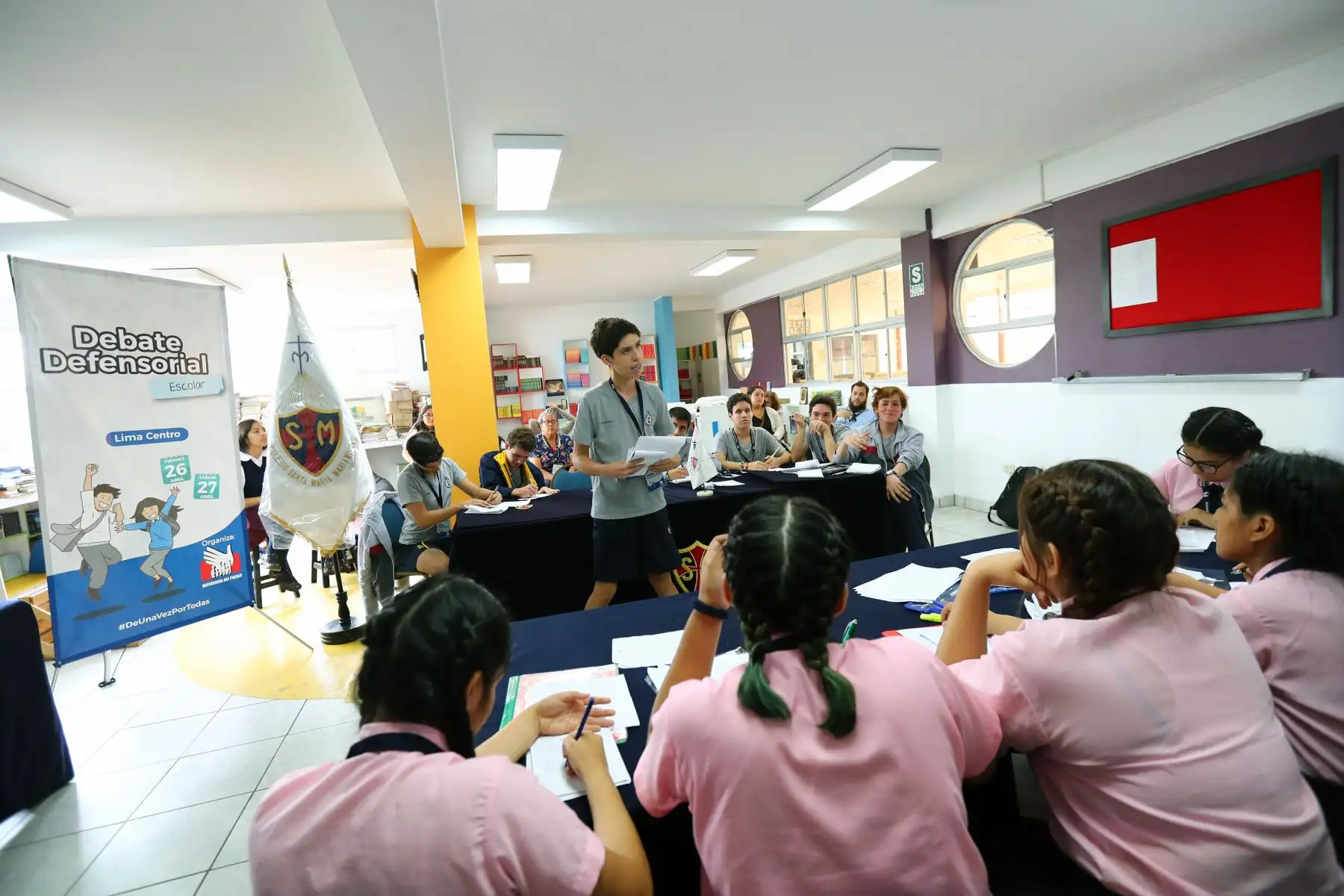 La Defensoría del Pueblo organiza el primer Debate Escolar. Alumnos y alumnas expresan sus ideas y propuestas para prevenir la violencia. Foto: ANDINA/Norman Córdova