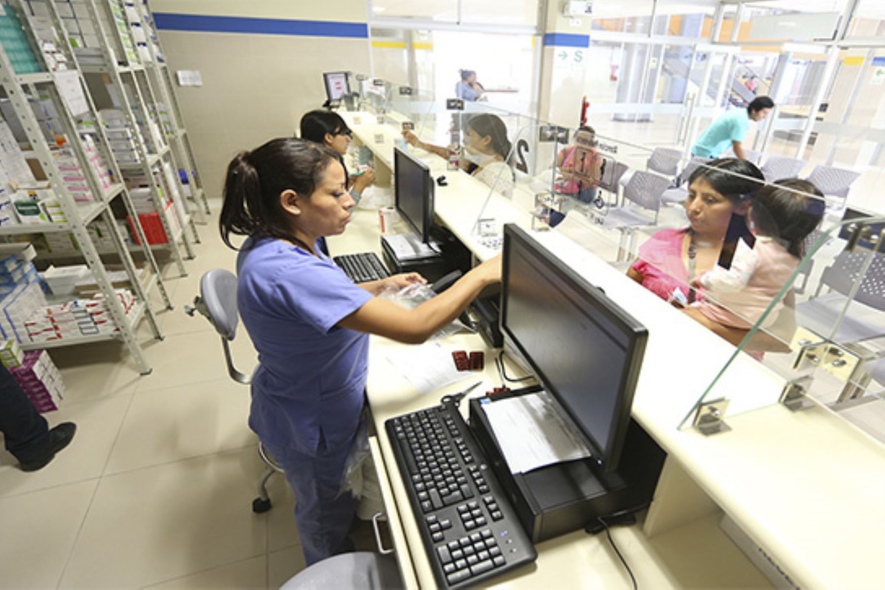 Las RIS en Chumbivilcas (Cusco) facilitarán el acceso a exámenes y medicamentos recibidos desde el primer nivel de atención en los centros de salud y postas médicas.