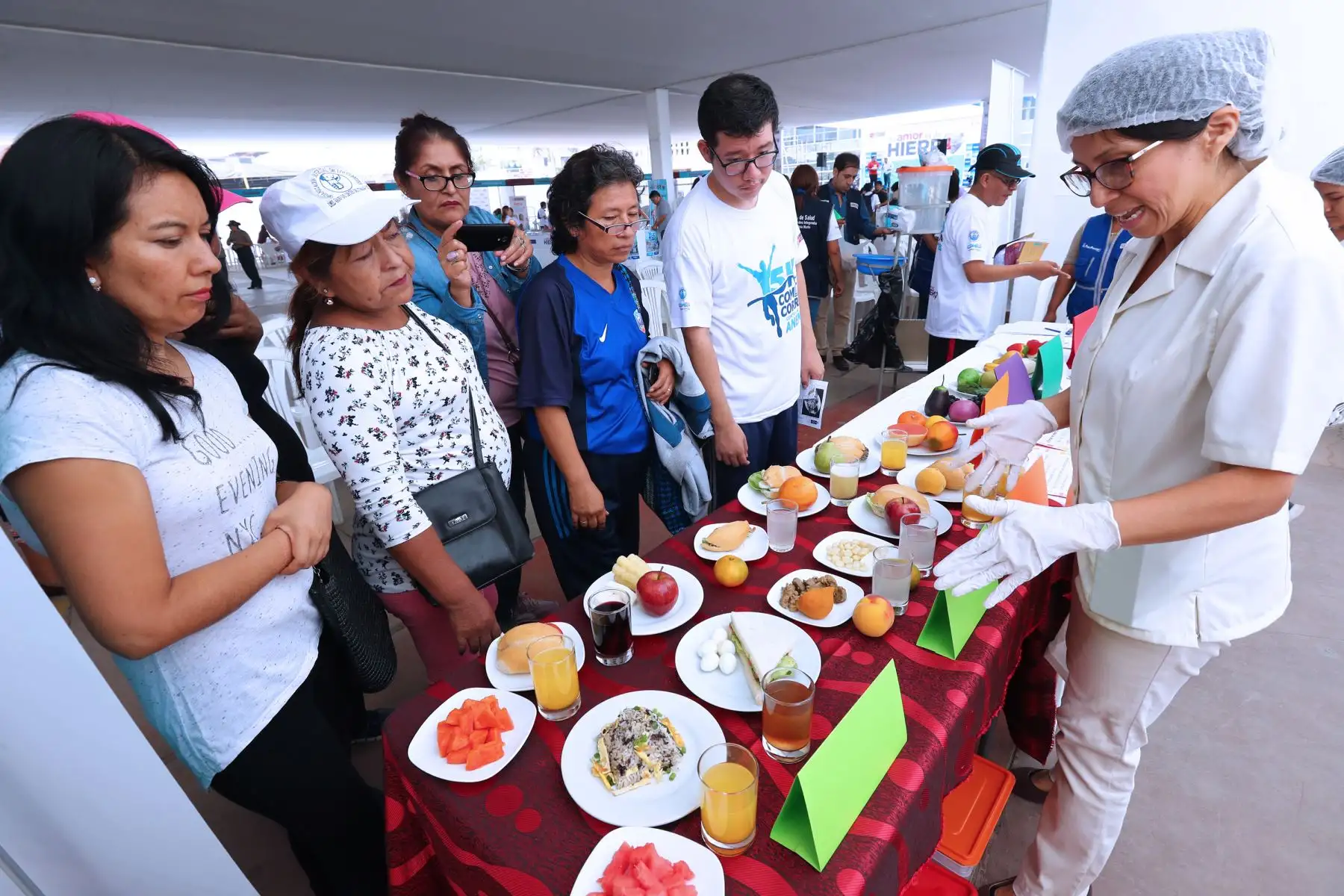 Ministra de Salud, Zulema Tomás participa en inauguración de la Carrera 5K como parte de la Cruzada contra la anemia en Comas .Foto: ANDINA/Norman Córdova