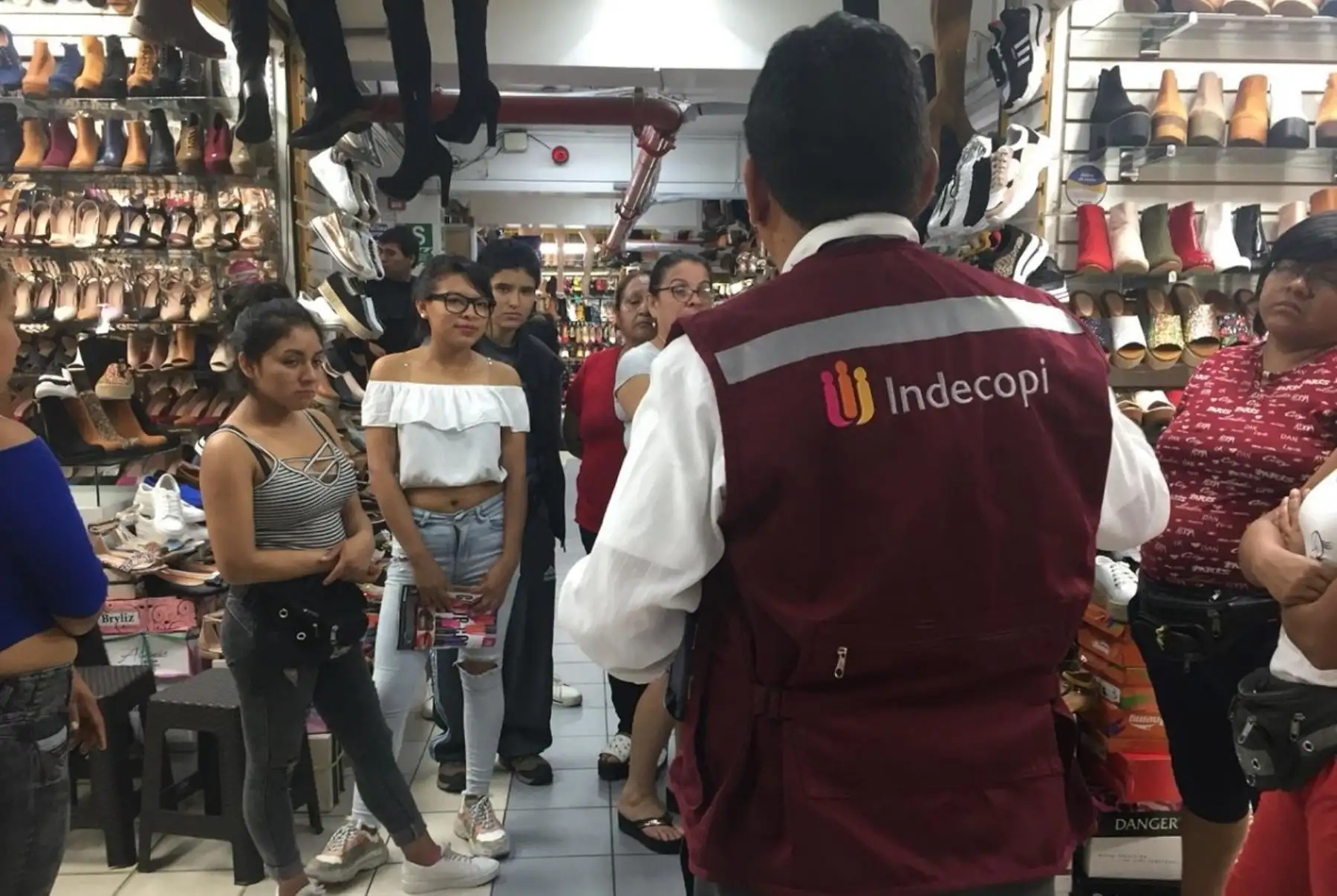 Capacitación del Indecopi en Gamarra. Foto: Cortesía.