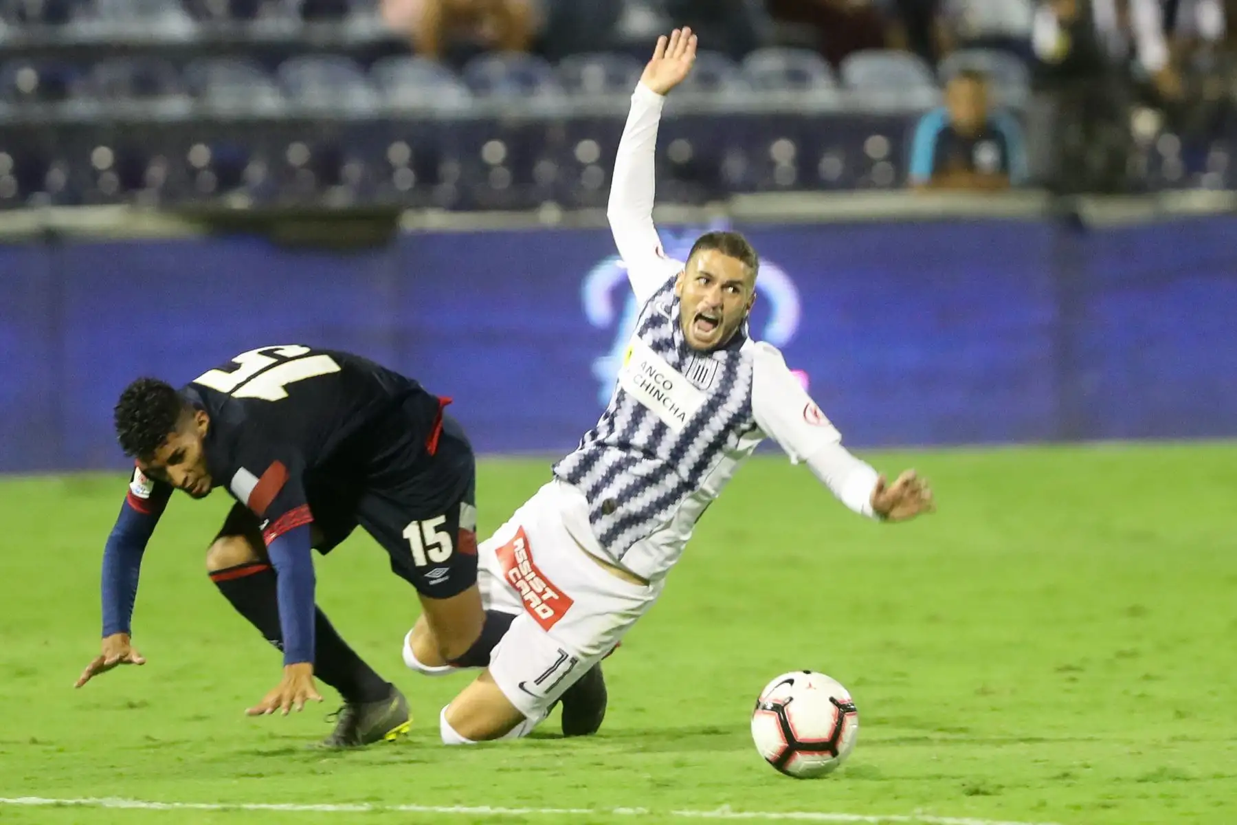 Alianza Lima ganó 1-0 a San Martín en Matute con gol de Joazhiño Arroé

Foto: ANDINA/Juan Carlos Guzmán Negrini.
