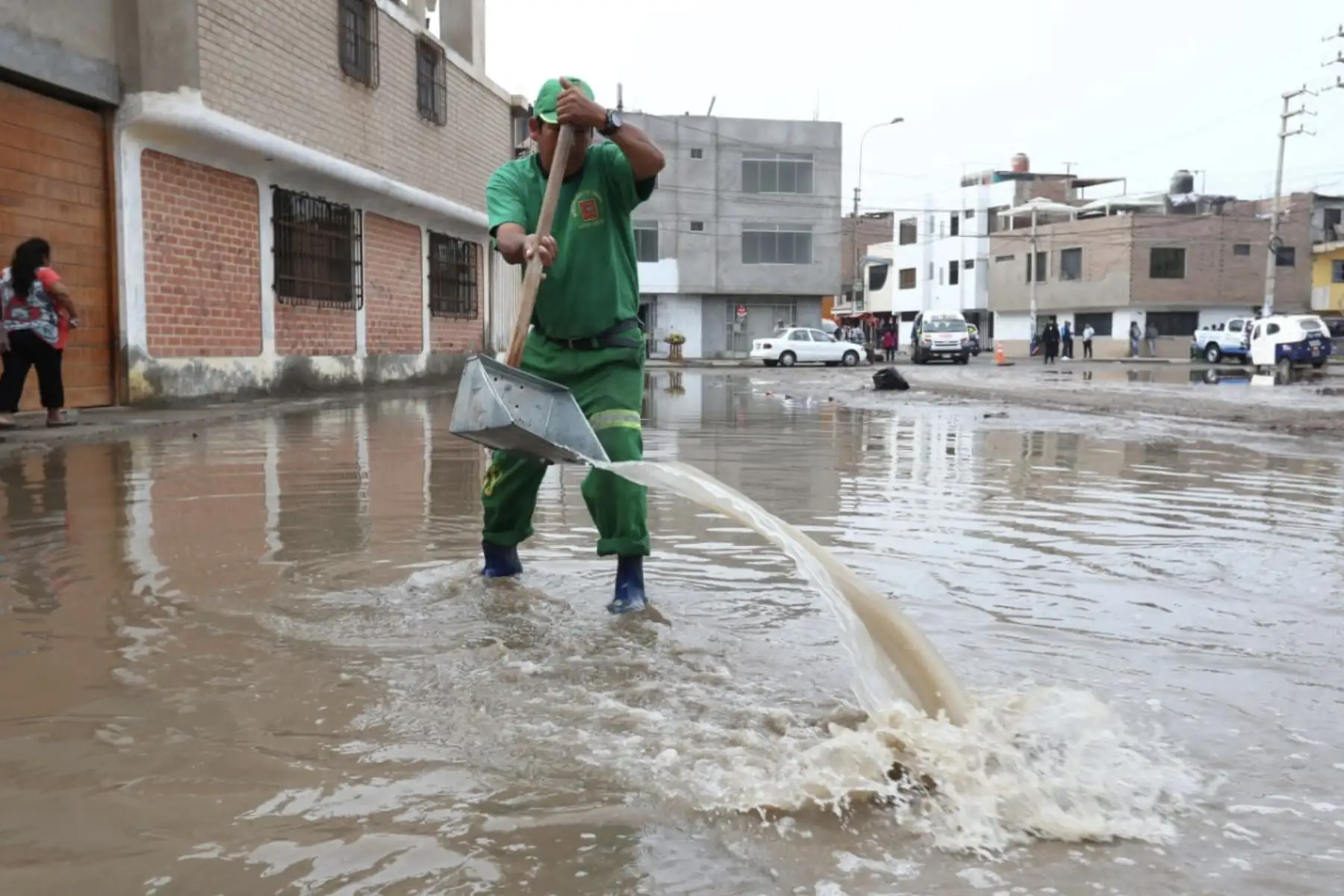 Río Surco se desborda e inunda varias viviendas en Chorrillos. Foto: ANDINA/ Norman Córdova