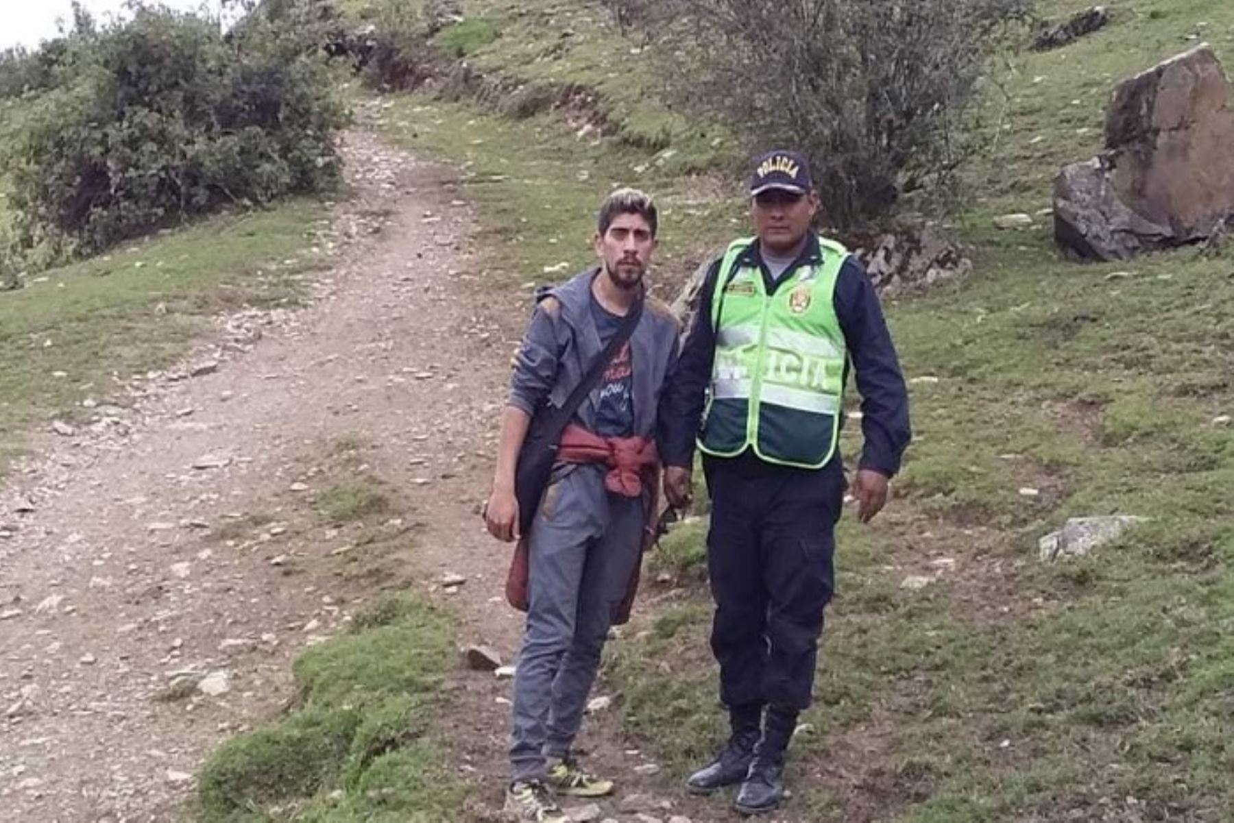 Un turista argentino reportado como desaparecido en el camino Inca hacia la laguna de Humantay y nevado del Salkantay, provincia cusqueña de Anta, fue encontrado después de un día de búsqueda por agentes policiales de la comisaría de Mollepata.